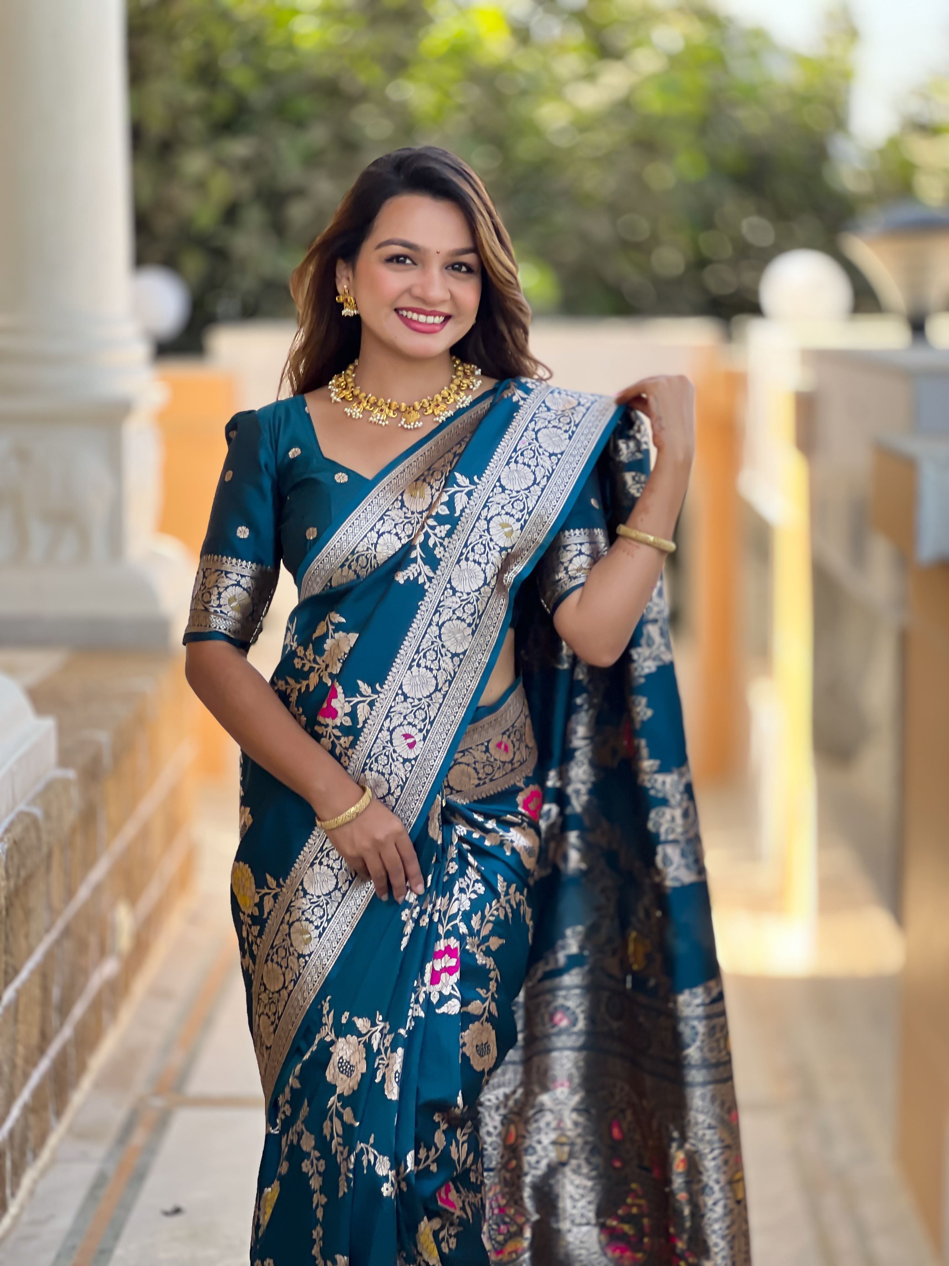 Morpeach Varni Fabrics Women Floral Banarasi Silk Woven Saree comes With Matching Blouse