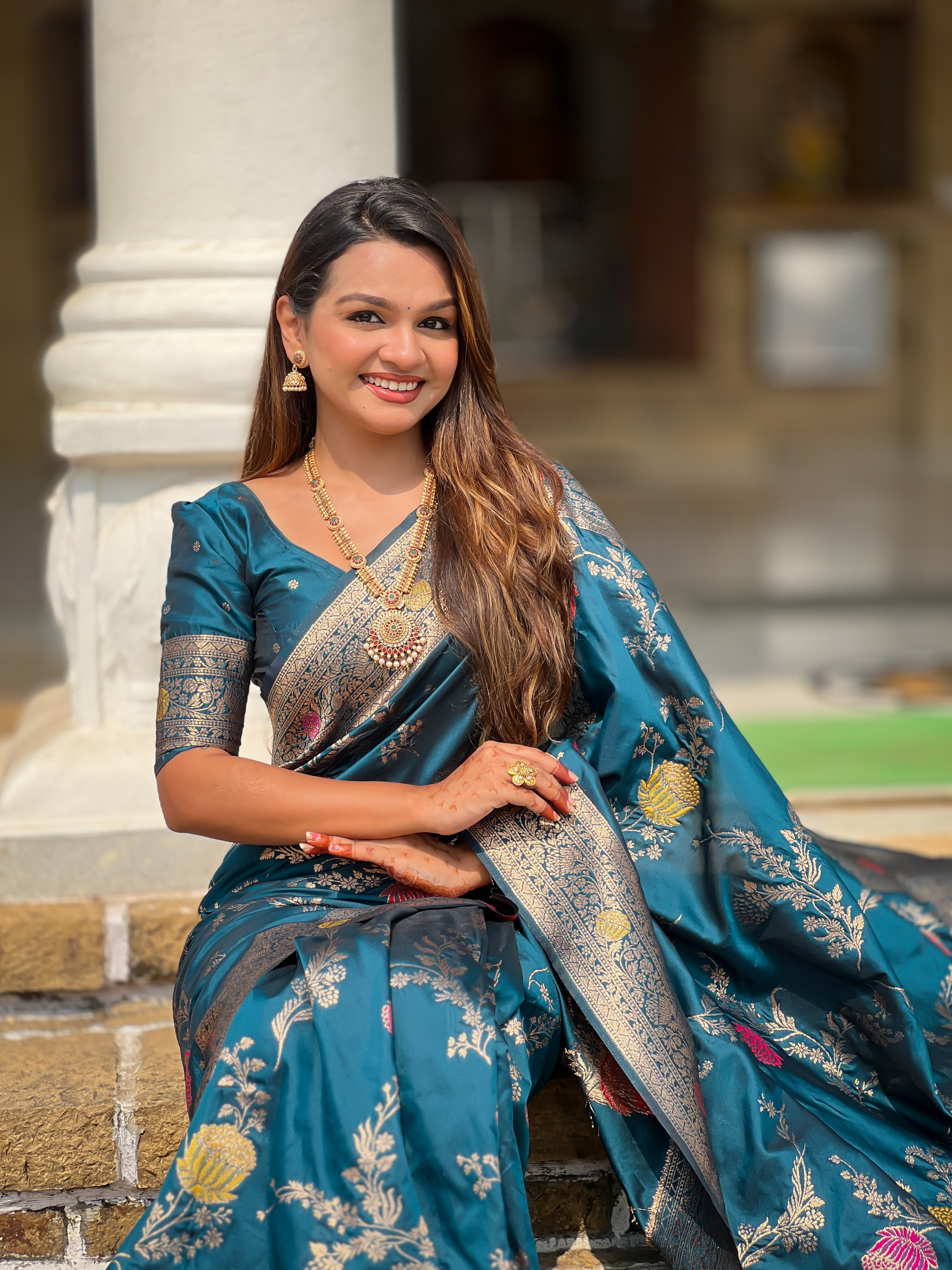 Morpich Designer Banarasi Silk Saree for Women –  Woven Floral Saree with Blouse