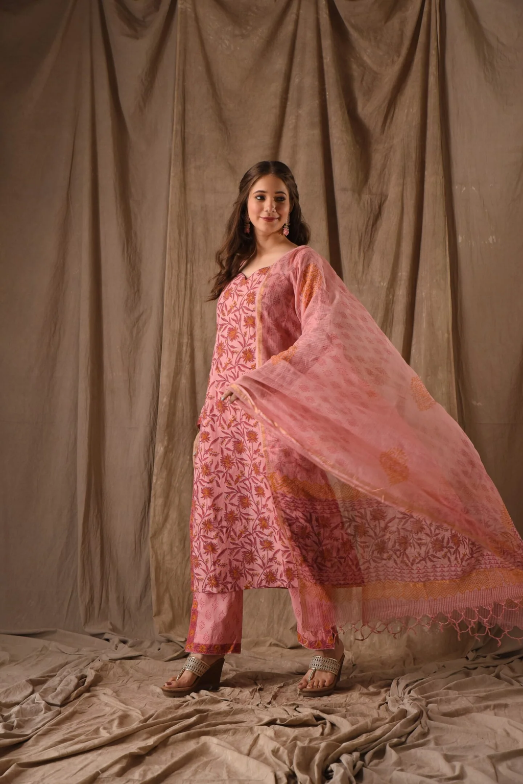 Women’s Peach Ethnic Roman Linen Slub Suit Set with Embroidery