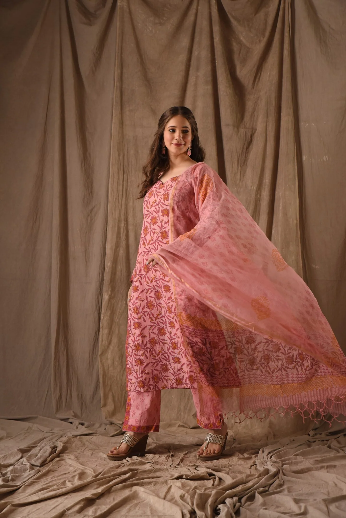 Women’s Peach Ethnic Roman Linen Slub Suit Set with Embroidery