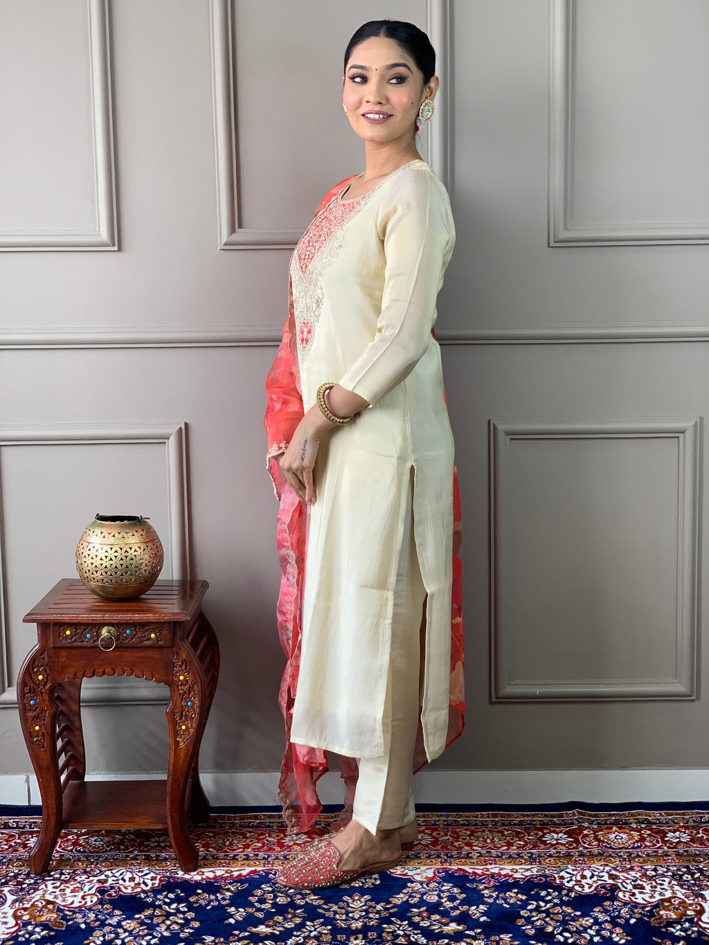 Women’s Cream-Gold Chanderi Silk Embroidered Kurta Set with Pant & Printed Silk Dupatta