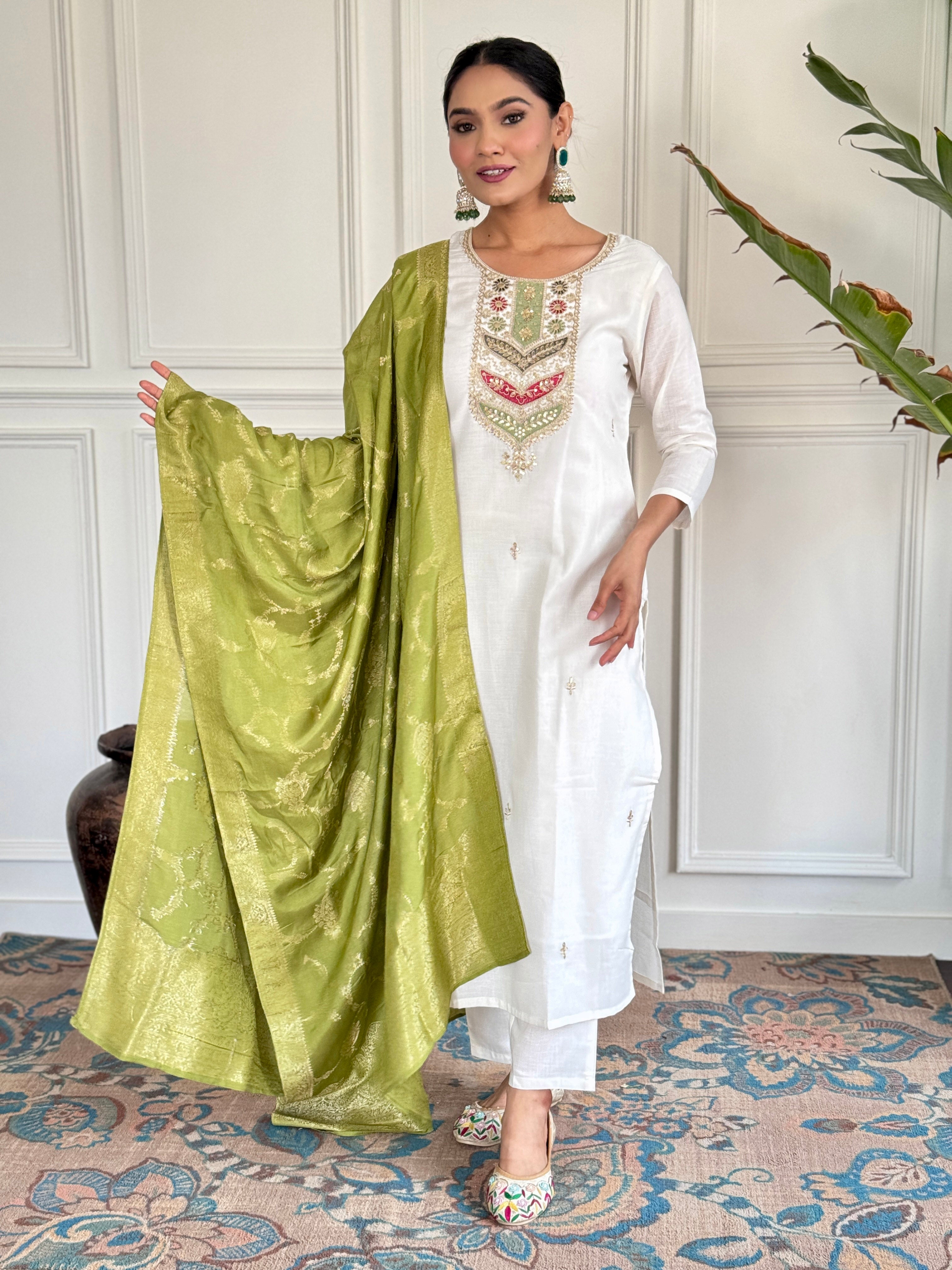 Women’s Green Viscose Blend Embroidered Straight Kurta Set with Pant & Jacquard Silk Dupatta