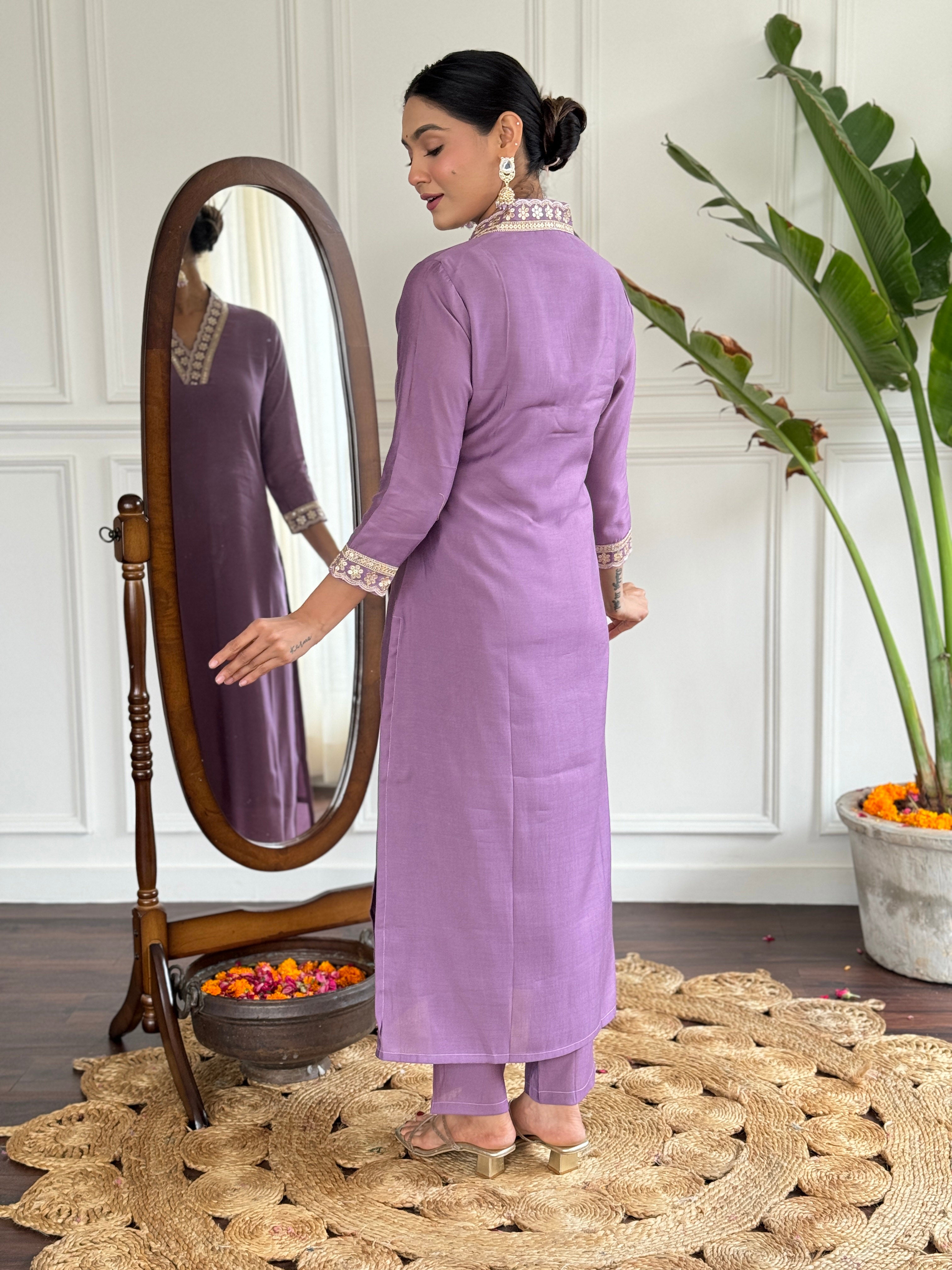 Women’s Lavender Viscose Silk Embroidered Kurta Set with Pant & Printed Chinon Dupatta