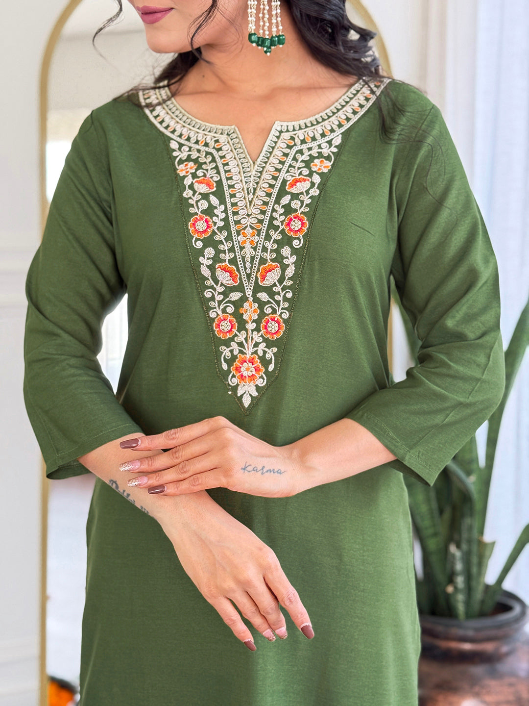 Women’s Green Rayon Embroidered Straight Kurta Set with Pant & Tabby Lace Dupatta