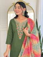 Women’s Green Rayon Embroidered Straight Kurta Set with Pant & Tabby Lace Dupatta