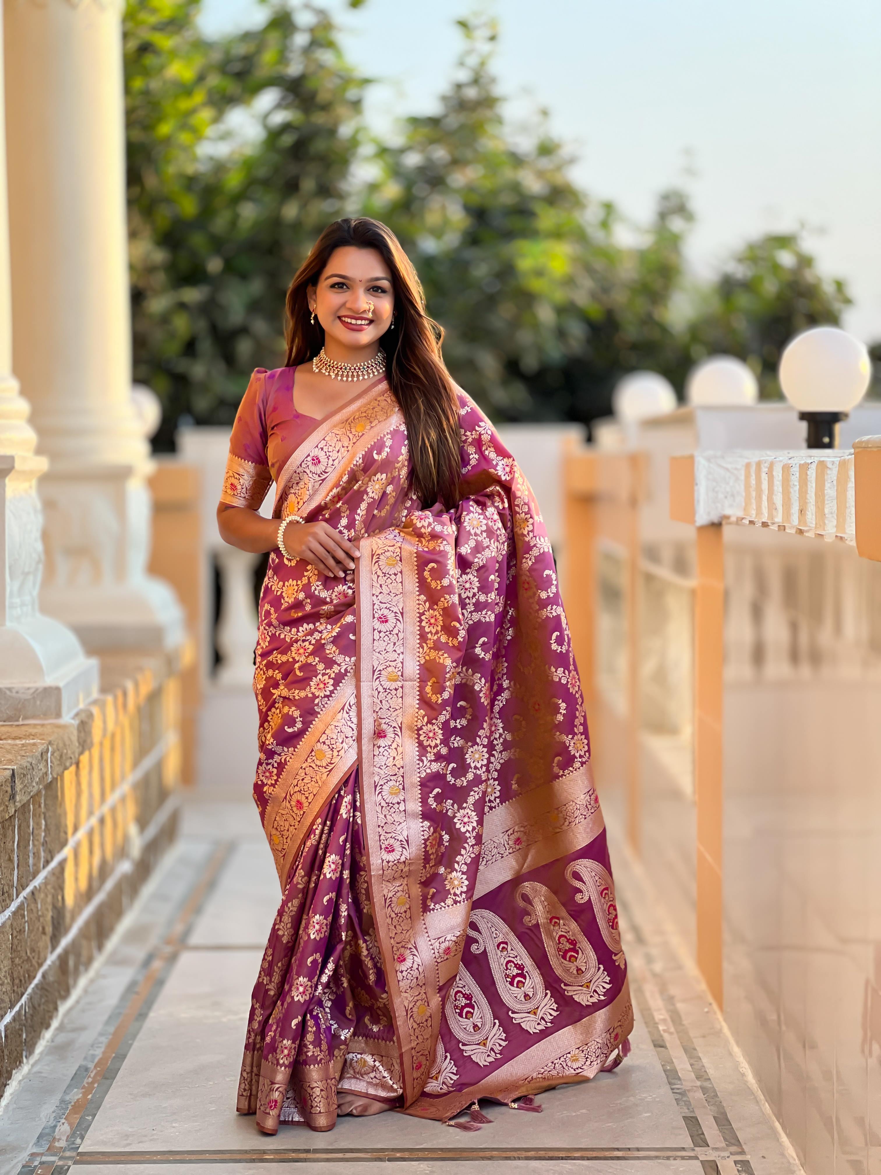 Onion Varni Fabrics Women Geometric Banarasi Silk Tassels and Latkans Saree comes With Matching Blouse