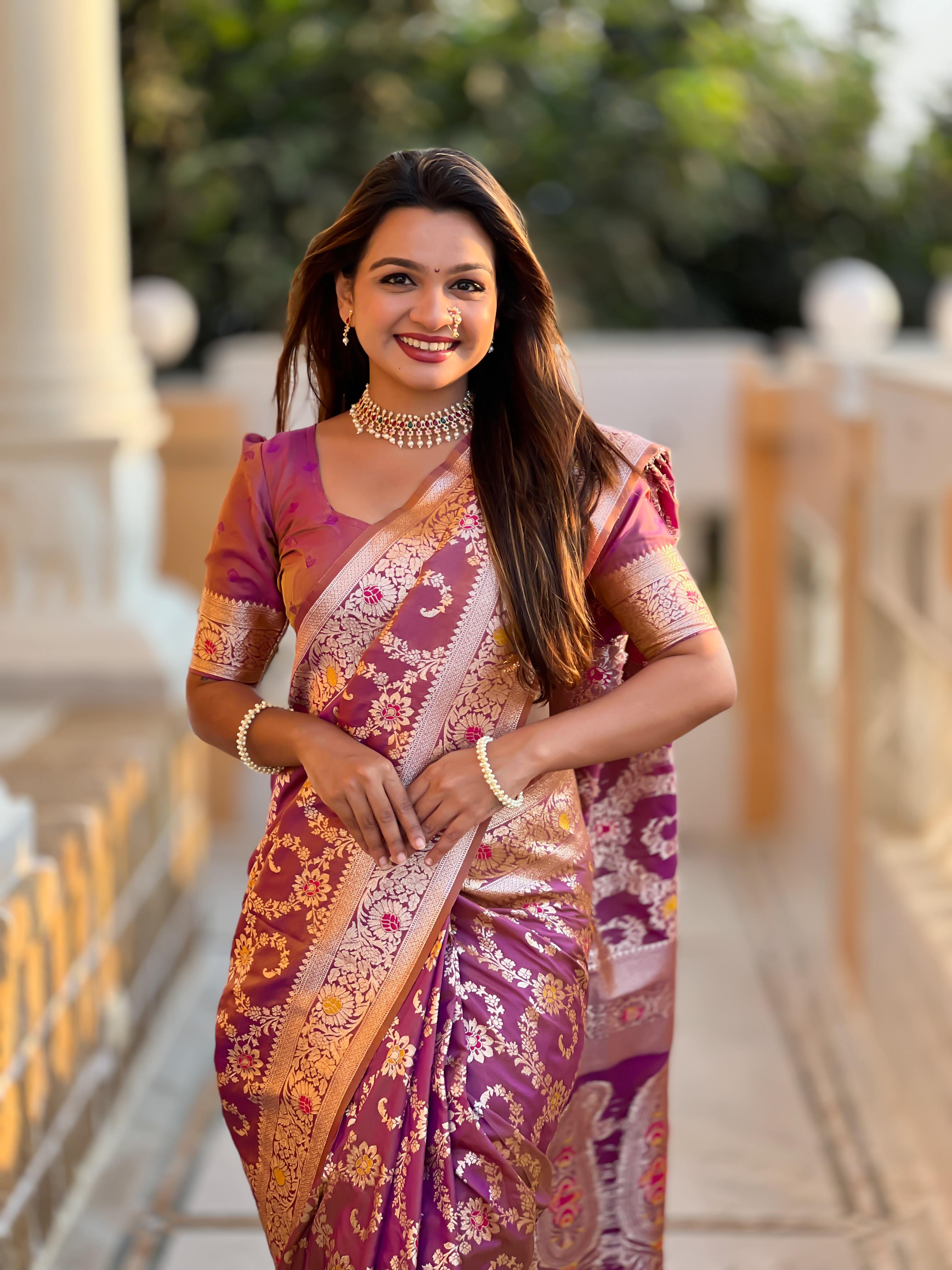 Onion Varni Fabrics Women Geometric Banarasi Silk Tassels and Latkans Saree comes With Matching Blouse