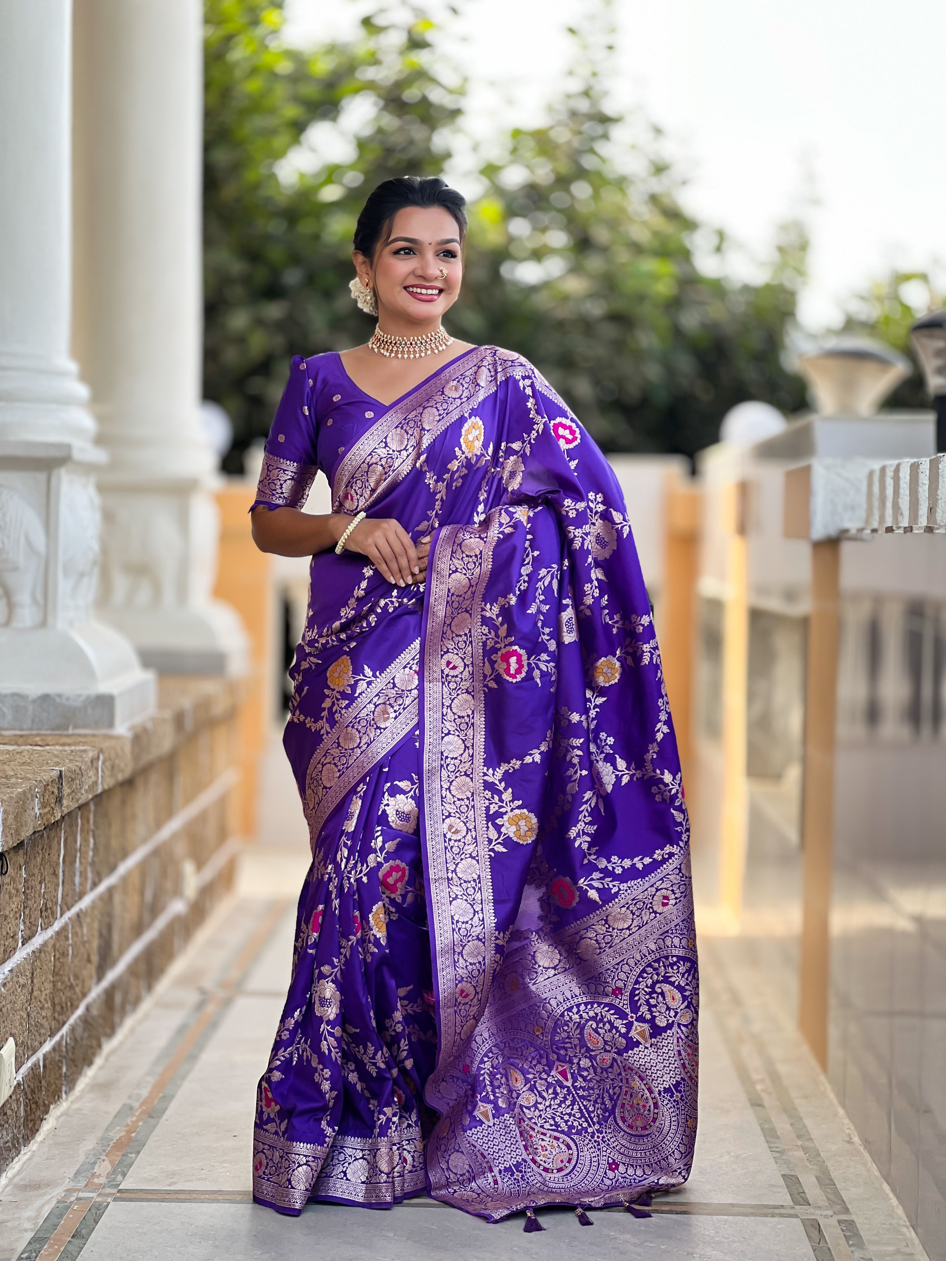 Purple Varni Fabrics Women Floral Banarasi Silk Woven Saree comes With Matching Blouse
