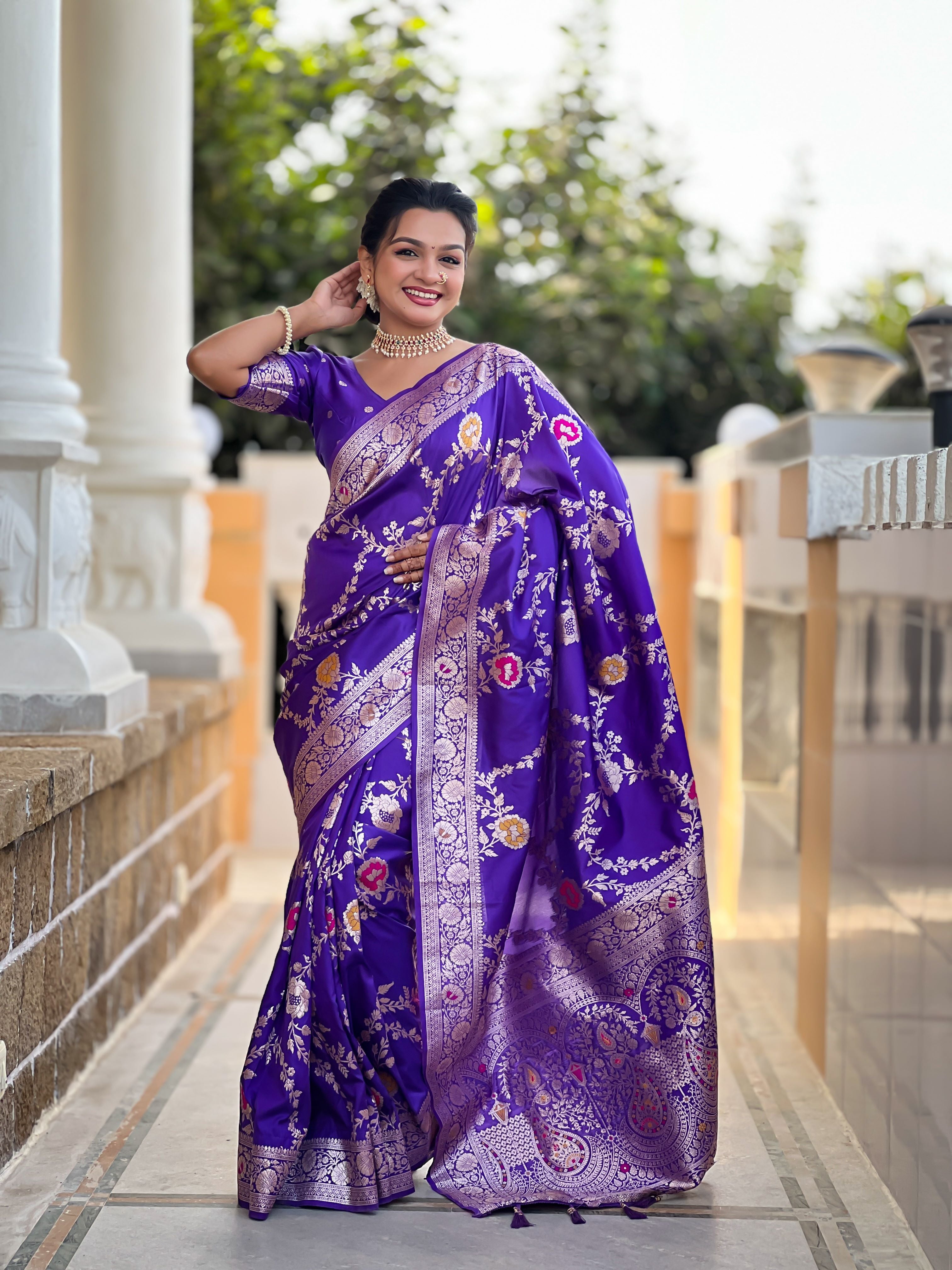 Purple Varni Fabrics Women Floral Banarasi Silk Woven Saree comes With Matching Blouse
