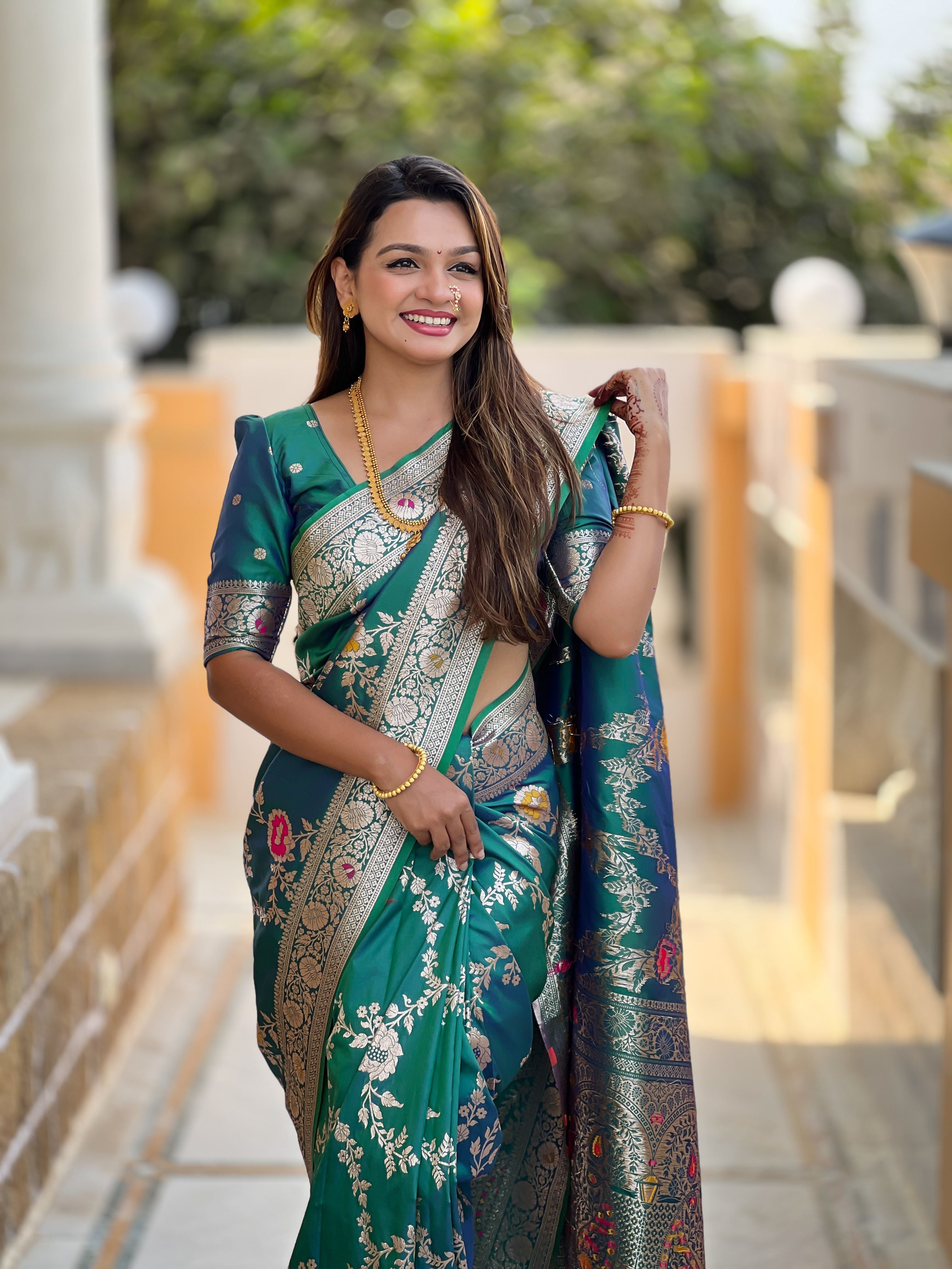 Rama Varni Fabrics Women Floral Banarasi Silk Woven Saree comes With Matching Blouse