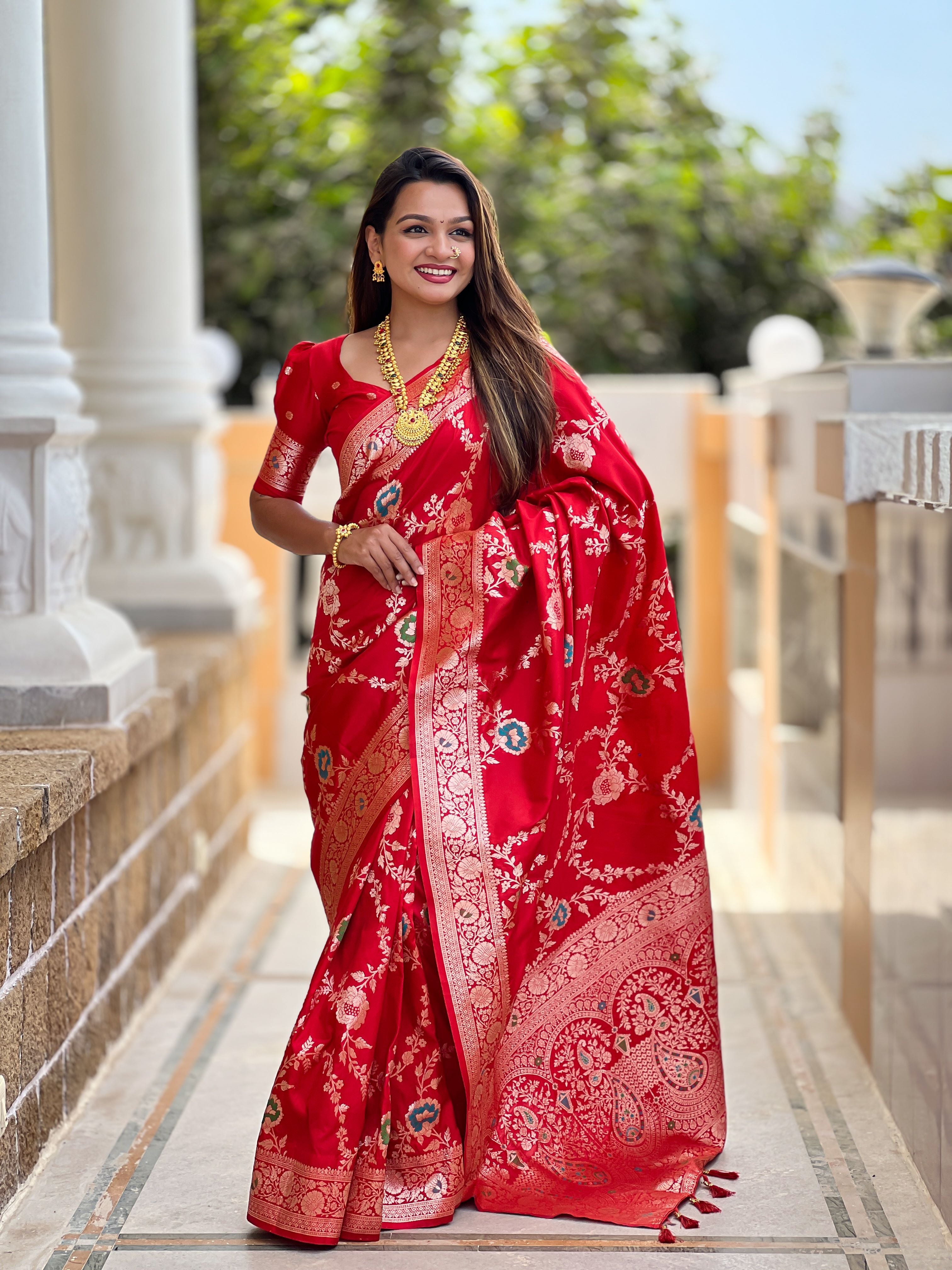Red Varni Fabrics Women Floral Banarasi Silk Woven Saree comes With Matching Blouse