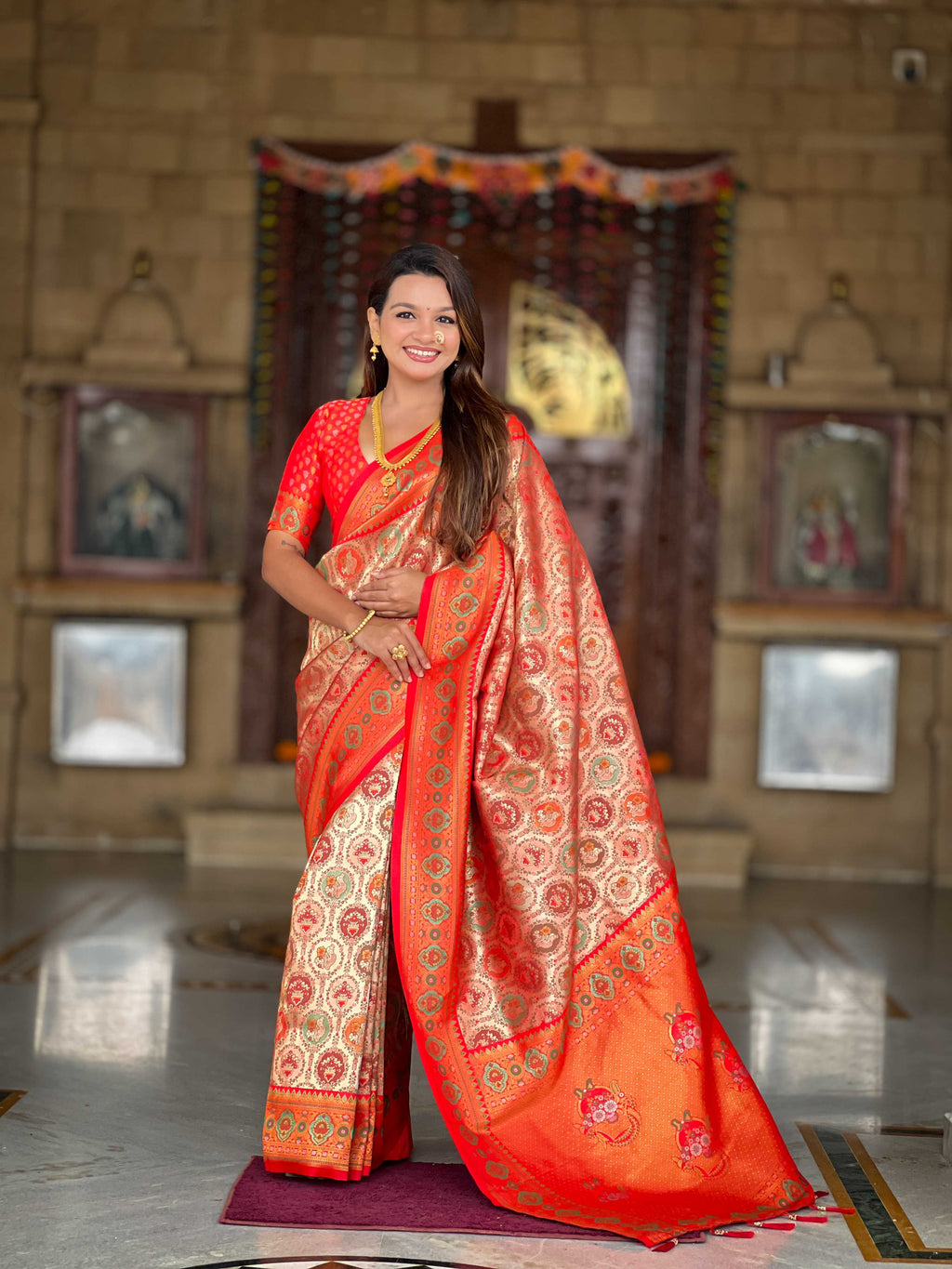 Red Soft kanjivaram silk saree with zari weaving Meenakari design all over the saree & Meenakari weawing Rich pallu with Meenakari weawing swan border & tessels attached at Pallu End. Blouse :- Soft silk weawing blouse piece