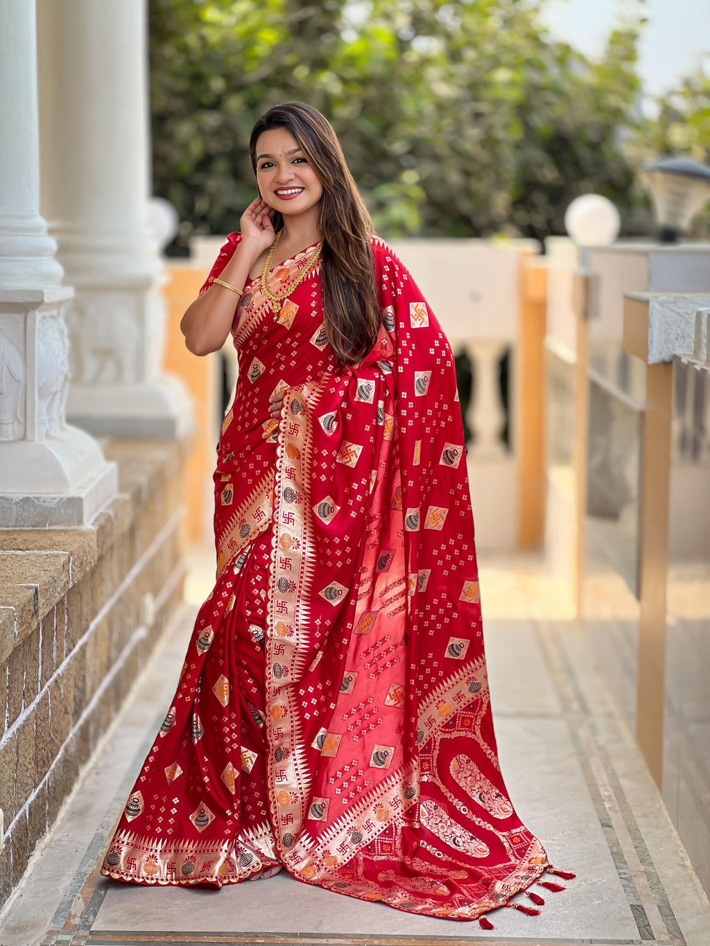 Red Varni Fabrics Women Floral Dolla Silk Tassels and Latkans Saree comes With Matching Blouse