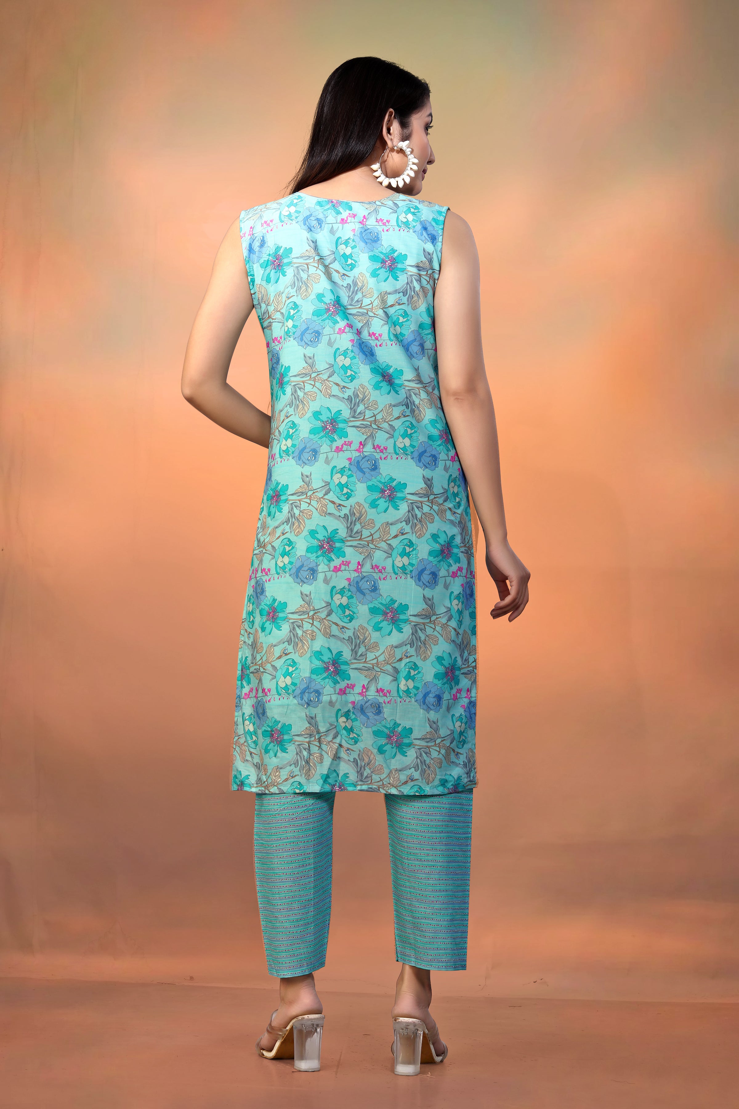 Women’s Sky Blue Printed Cotton Kurti – Sleeveless V-Neck Straight Kurta Set for Summer Casual Wear