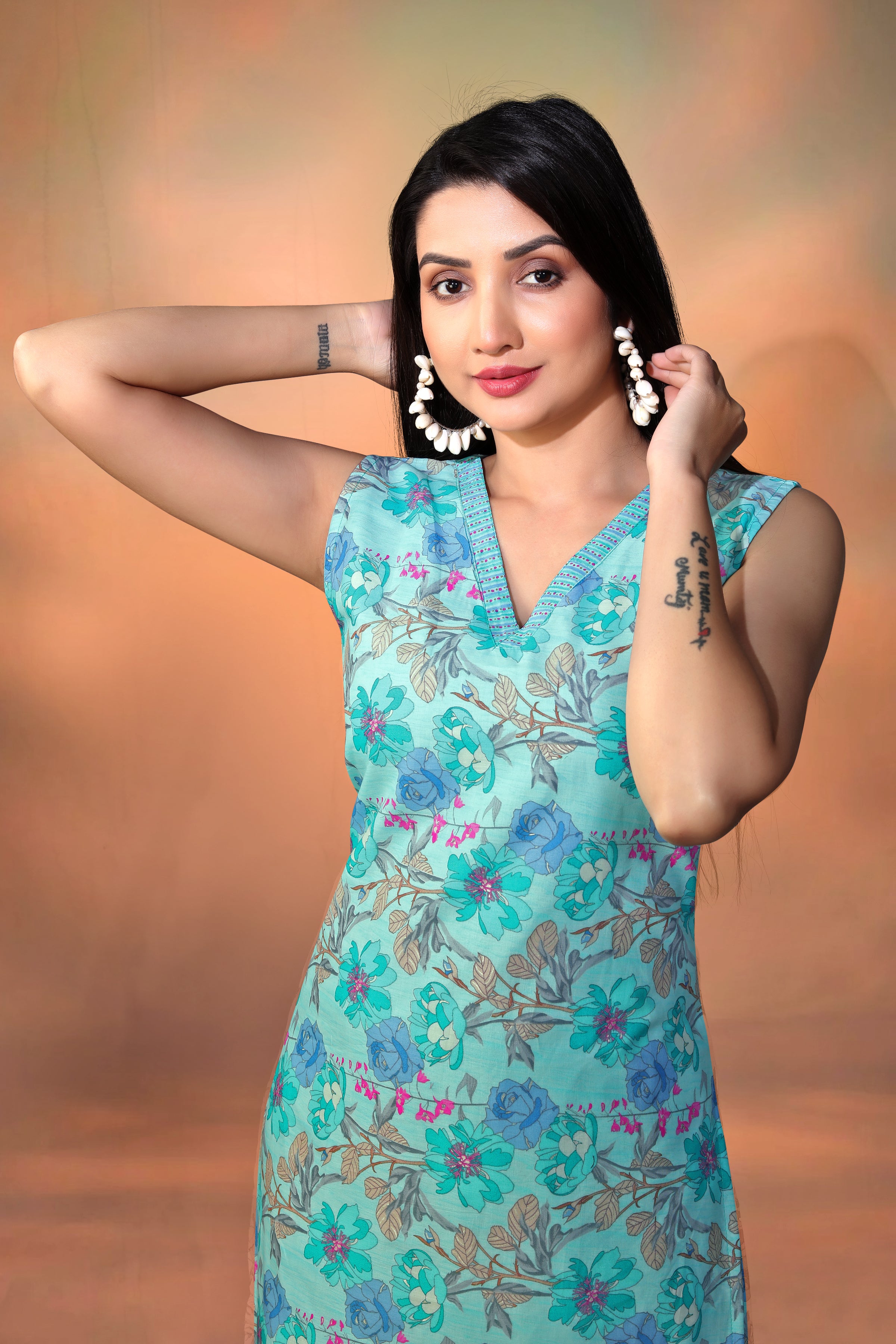 Women’s Sky Blue Printed Cotton Kurti – Sleeveless V-Neck Straight Kurta Set for Summer Casual Wear