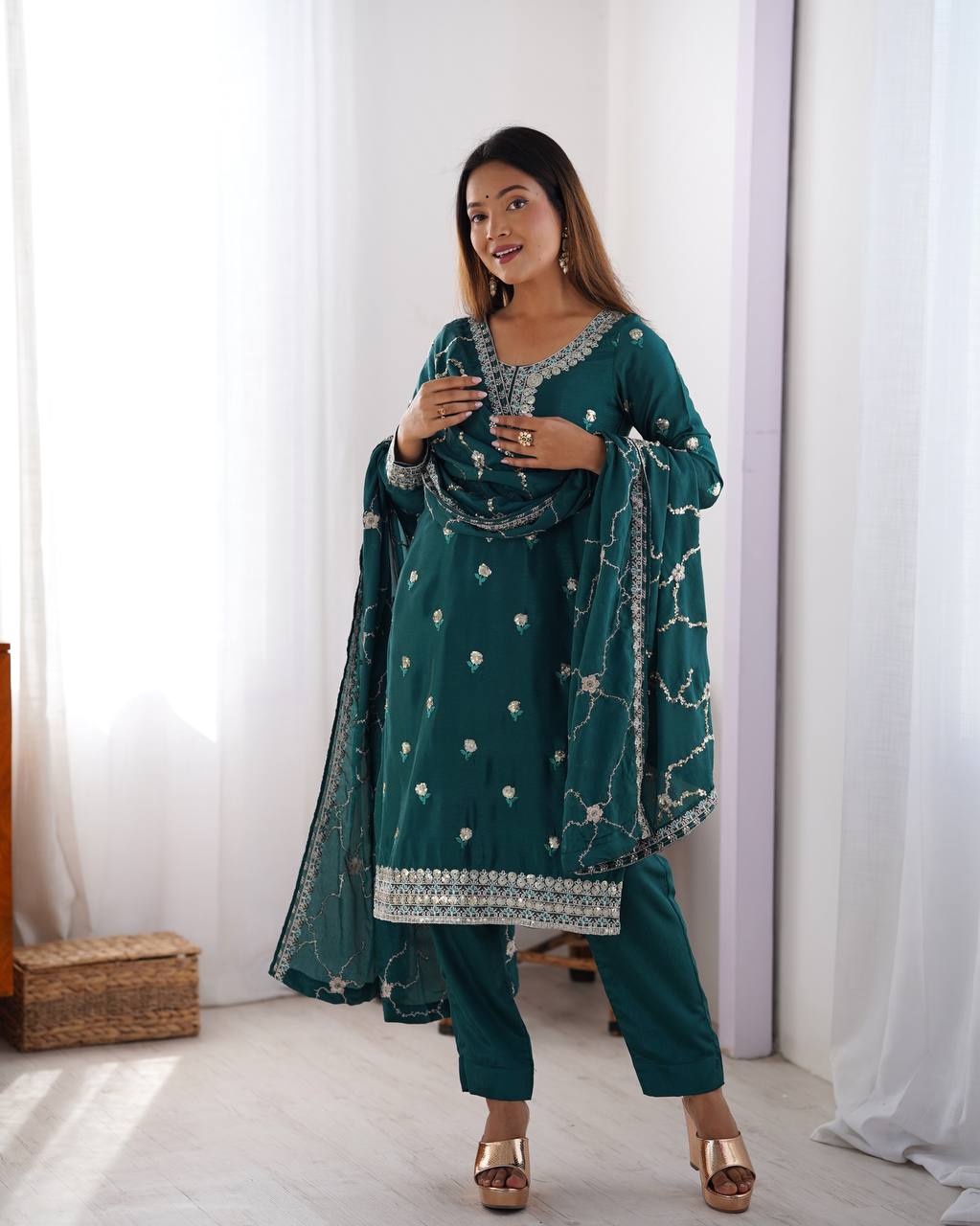 Women’s Chinon Teal Salwar Suit – Elegant Ethnic Wear for Festive & Party Occasions