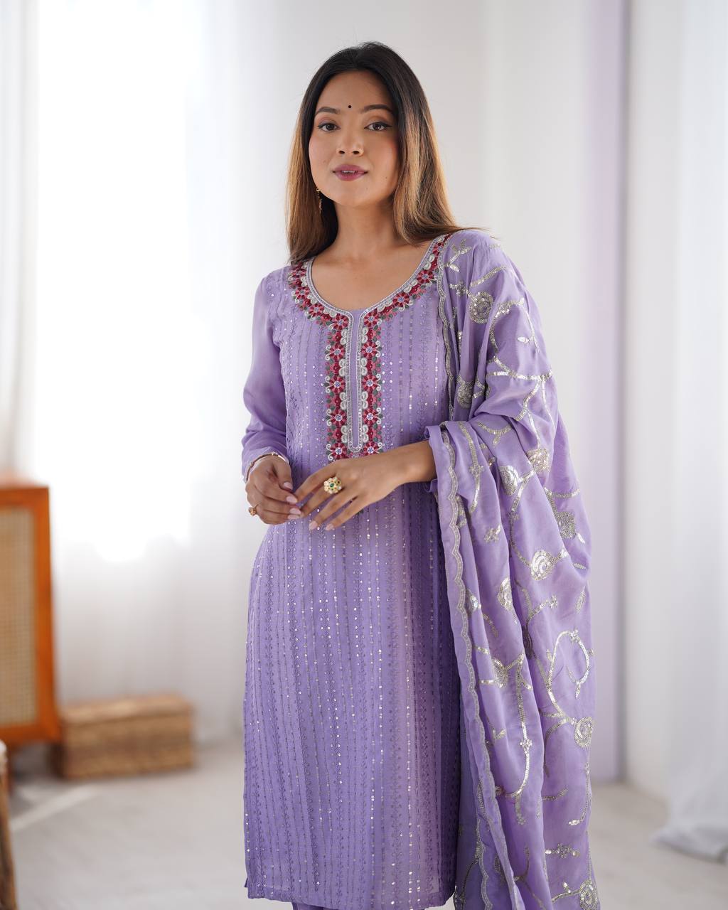 Elegant Lavender Chinon Kurta Suit Set for Women – Festive