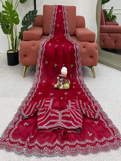 Maroon Embroidered Saree With Unstiched Blouse Piece