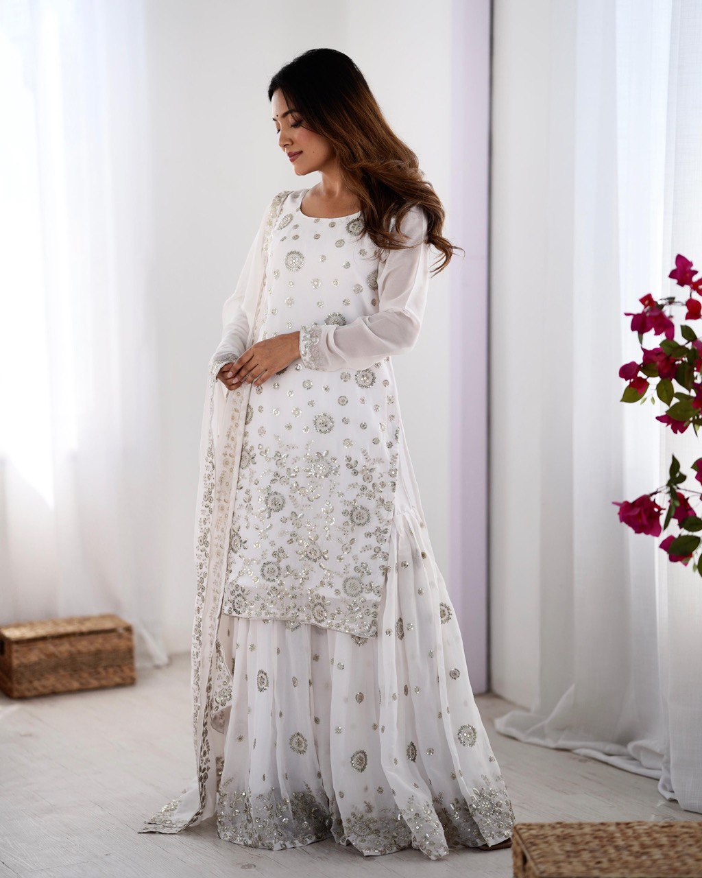 Women’s White Georgette Kurta Set – Stylish & Elegant Ethnic Wear for Festive Occasions