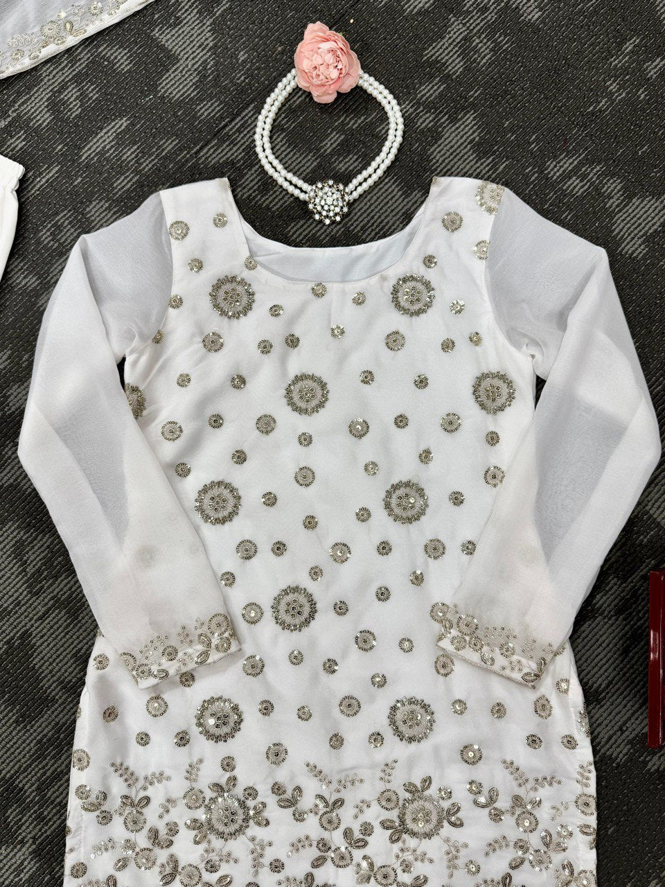 Women’s White Georgette Kurta Set – Stylish & Elegant Ethnic Wear for Festive Occasions