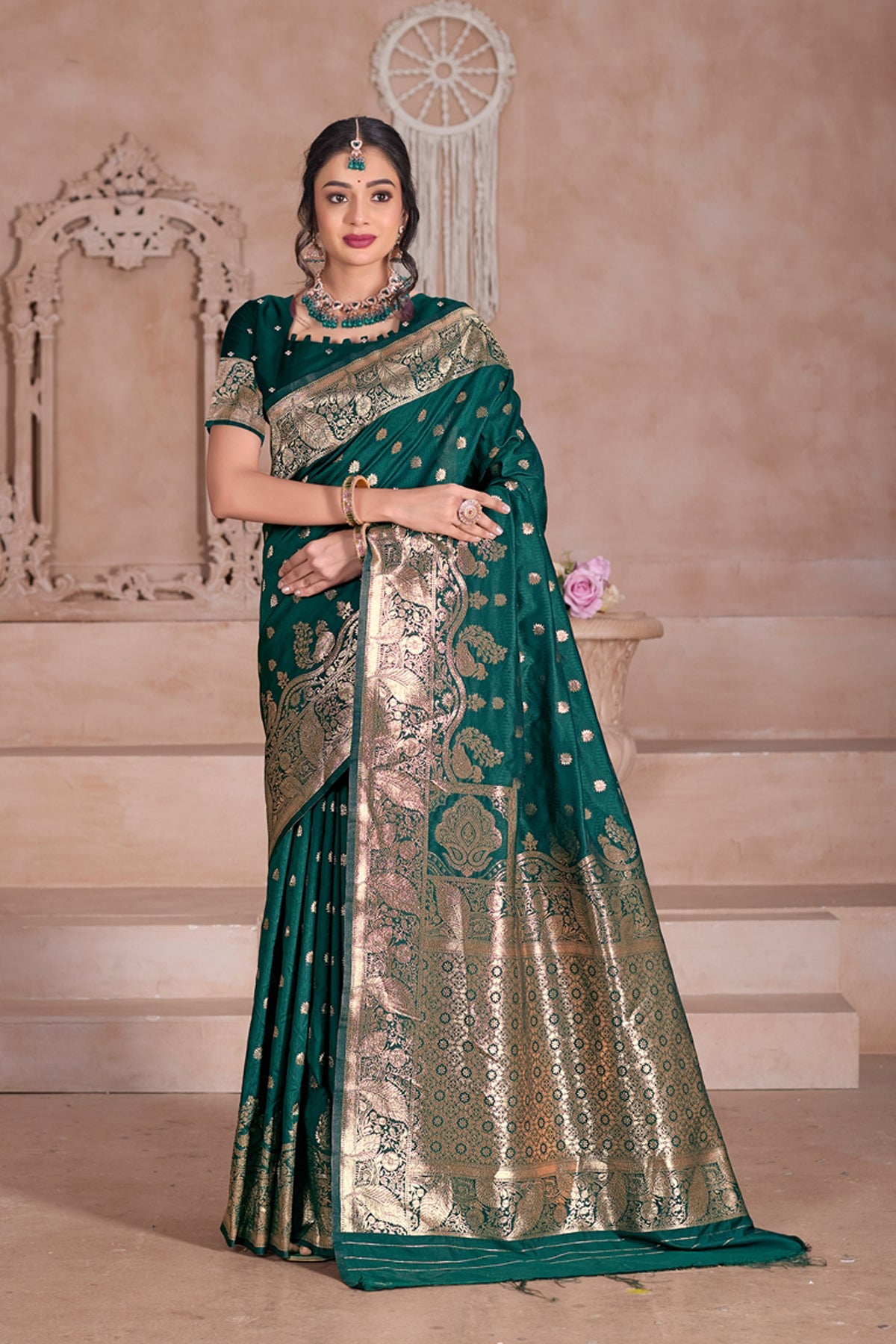Floral Patterned Green Art Silk Saree with Matching Blouse