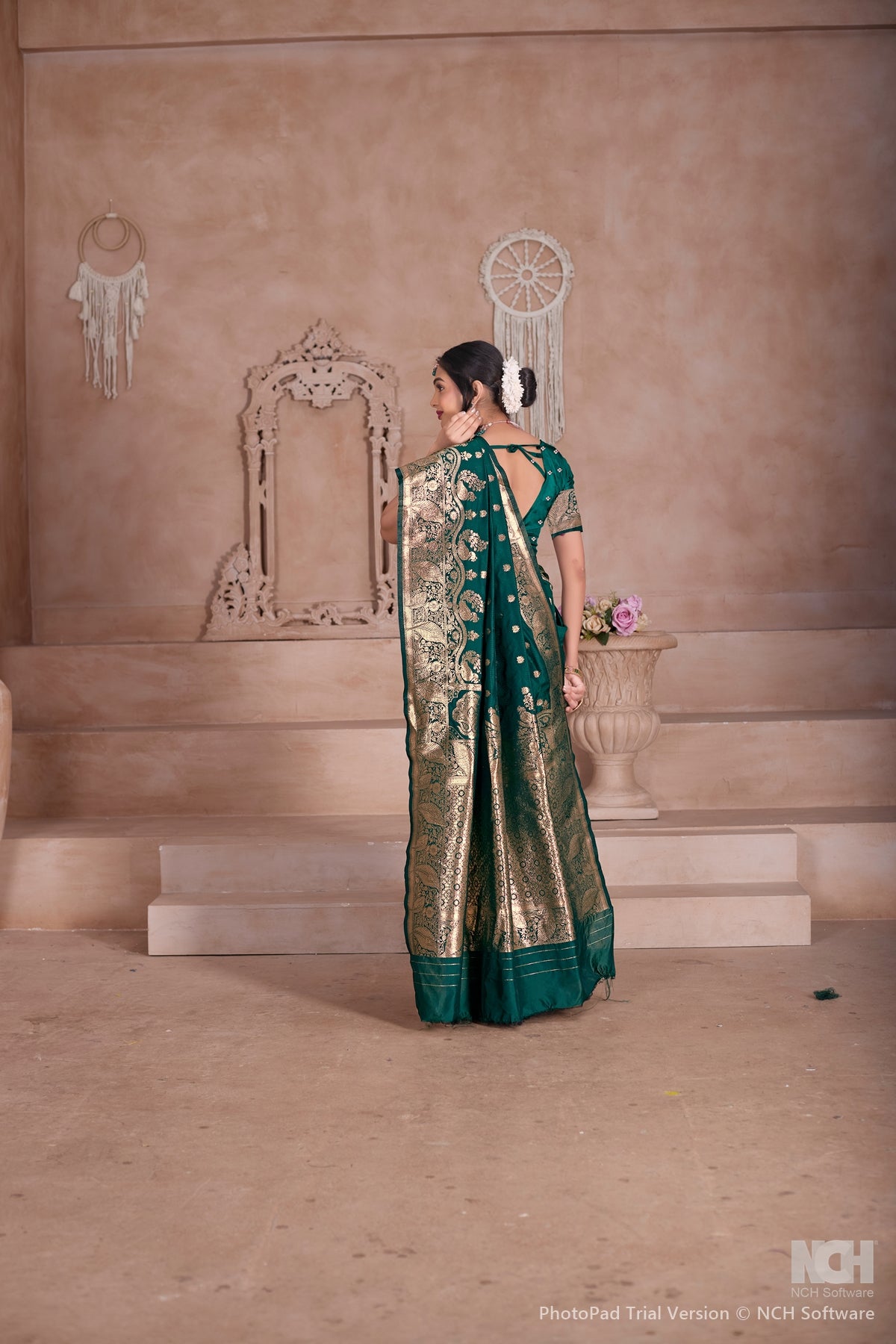 Floral Patterned Green Art Silk Saree with Matching Blouse