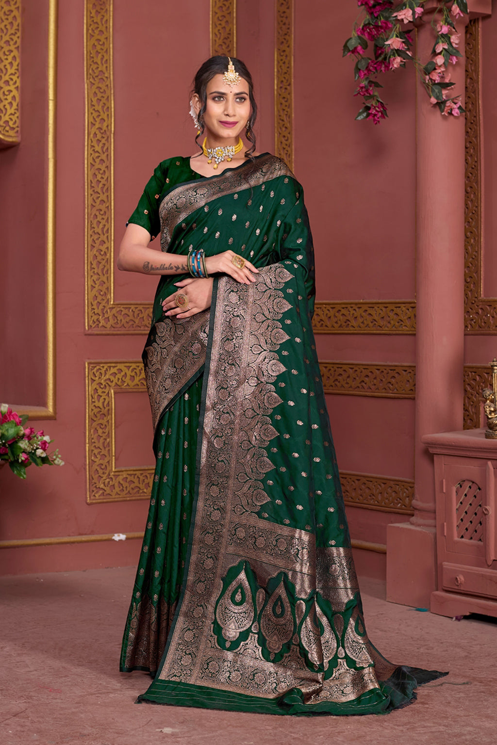 Green Art Silk Saree for Women – Elegant Traditional Ethnic Wear