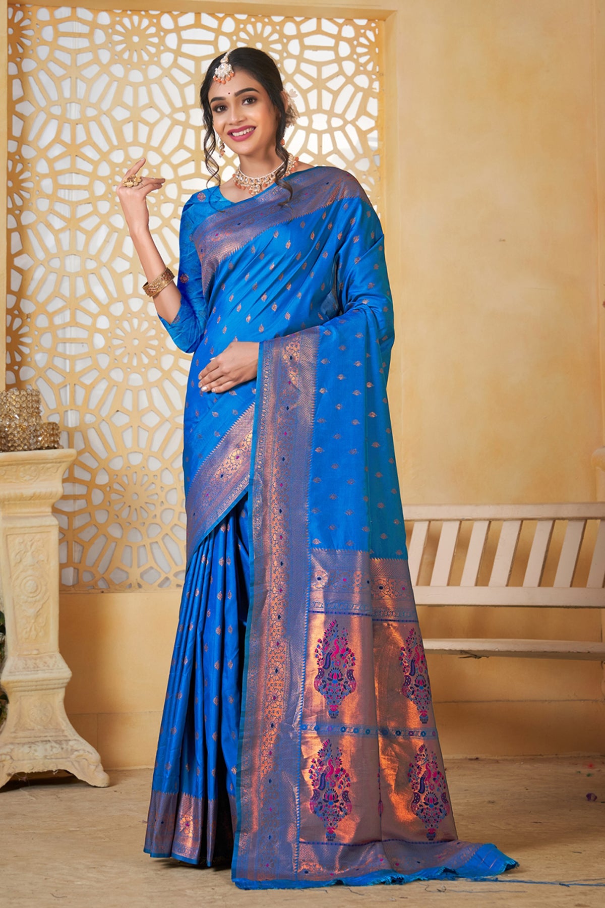Navyblue Art Silk Saree for Women – Elegant Ethnic Wear with Rich Weaving