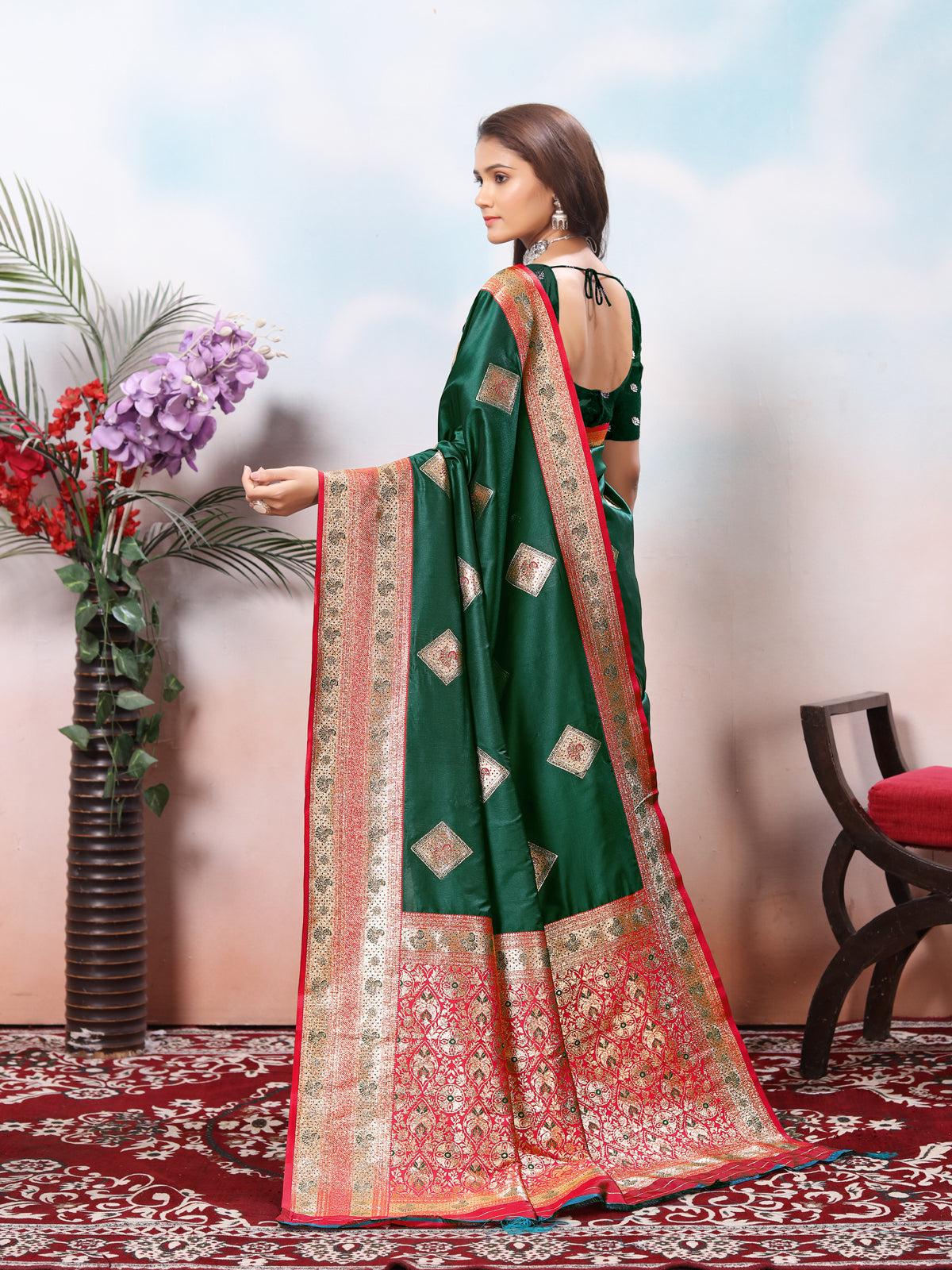 Green Silk Saree for Women – Elegant Traditional Ethnic Wear
