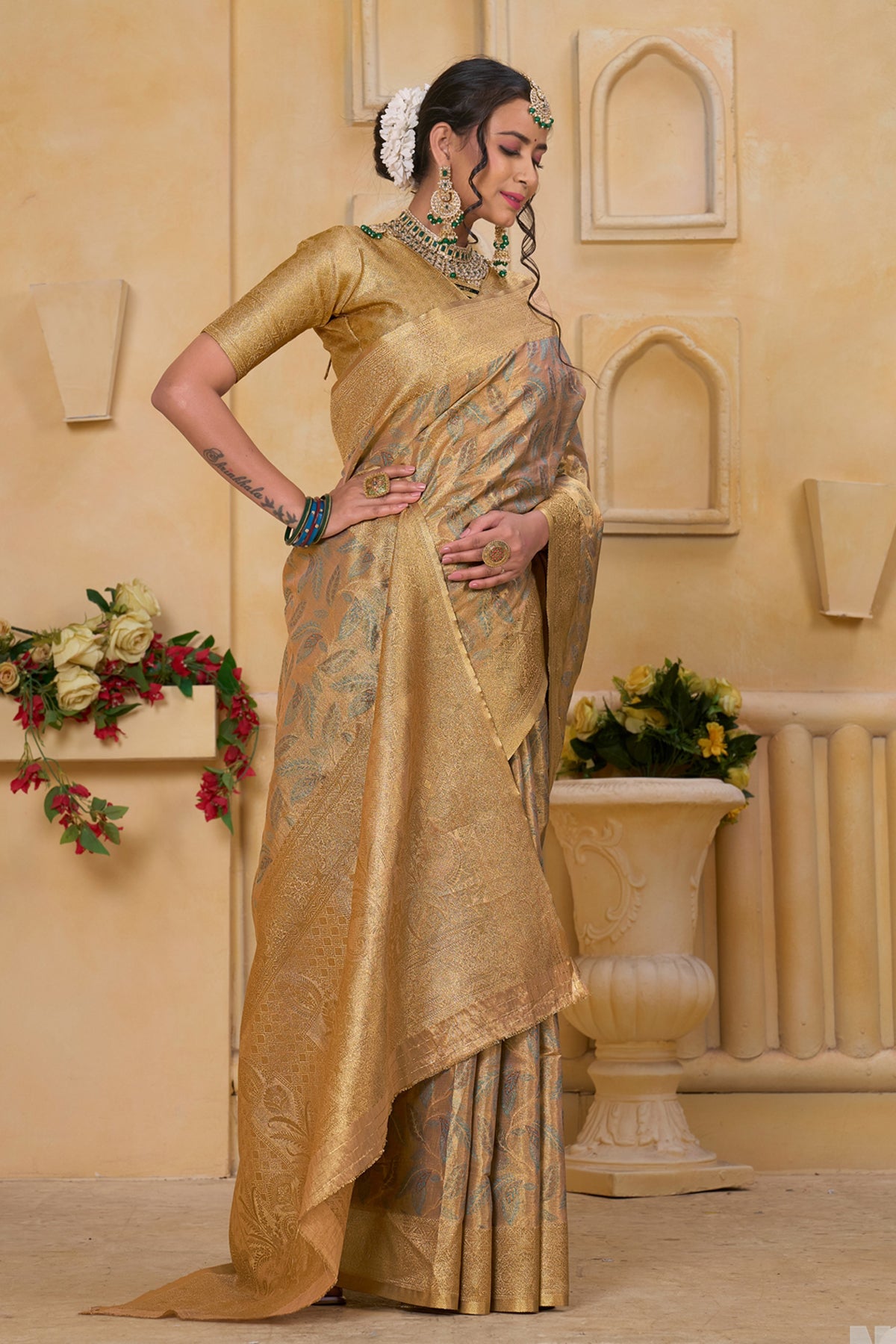 Cream Banarasi Silk Saree for Women – Traditional & Elegant Ethnic Wear