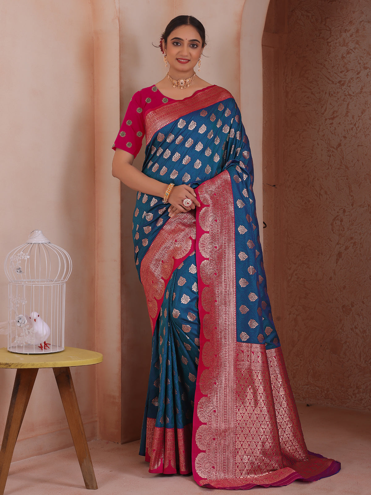 Blue Silk Blend Saree for Women – Elegant & Comfortable Ethnic Wear