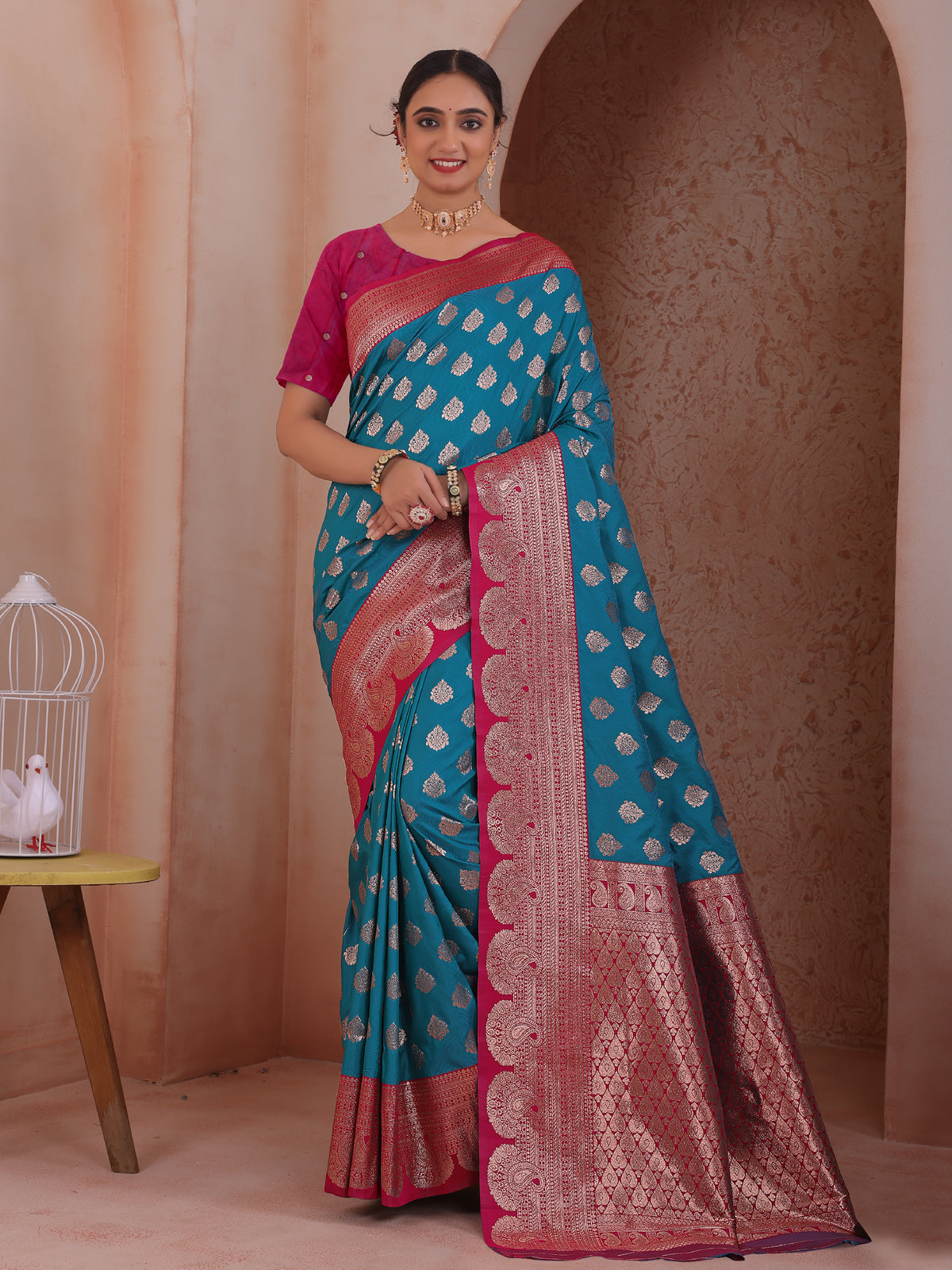 Teal Silk Blend Saree for Women – Elegant & Comfortable Ethnic Wear
