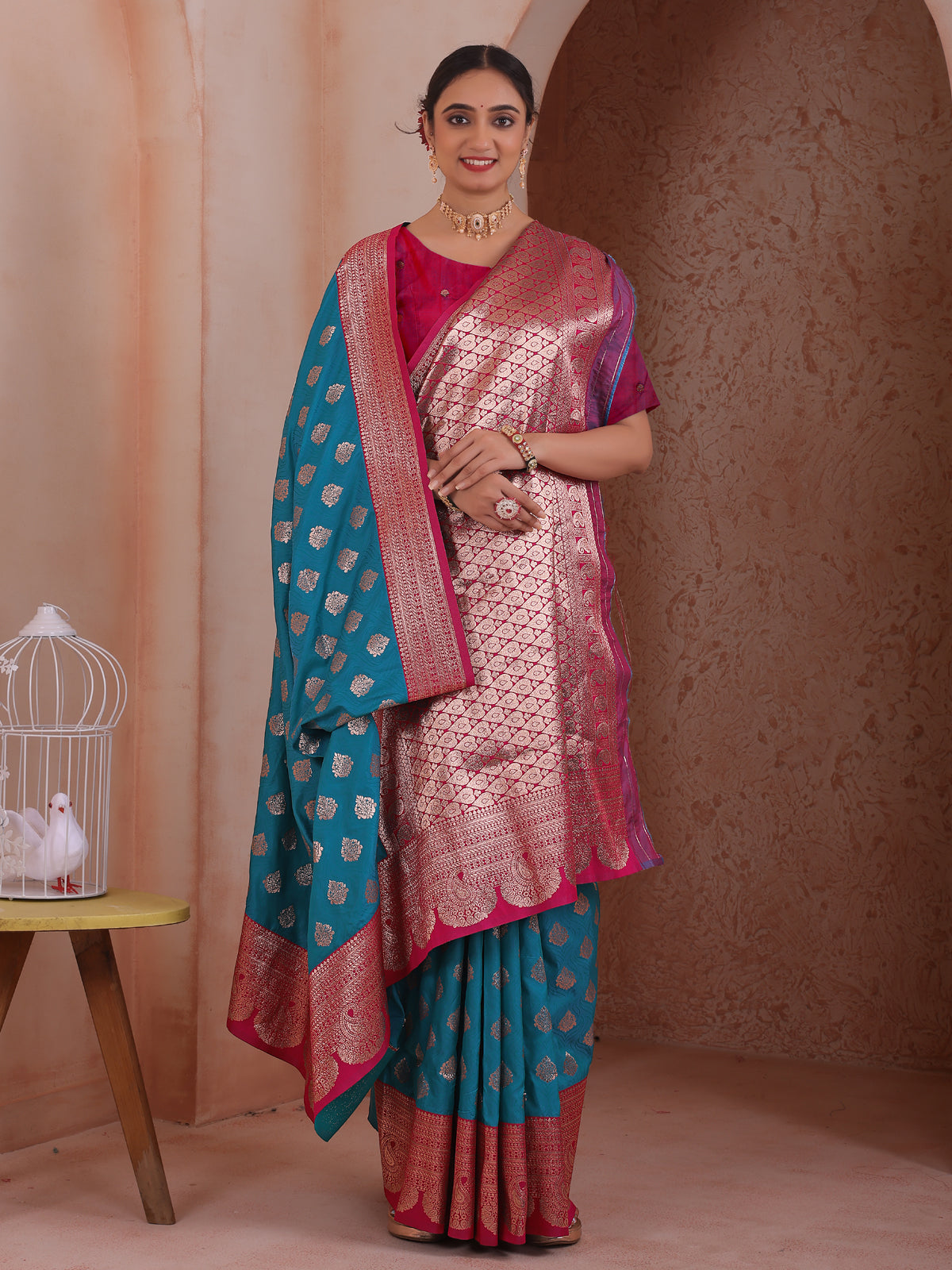 Teal Silk Blend Saree for Women – Elegant & Comfortable Ethnic Wear