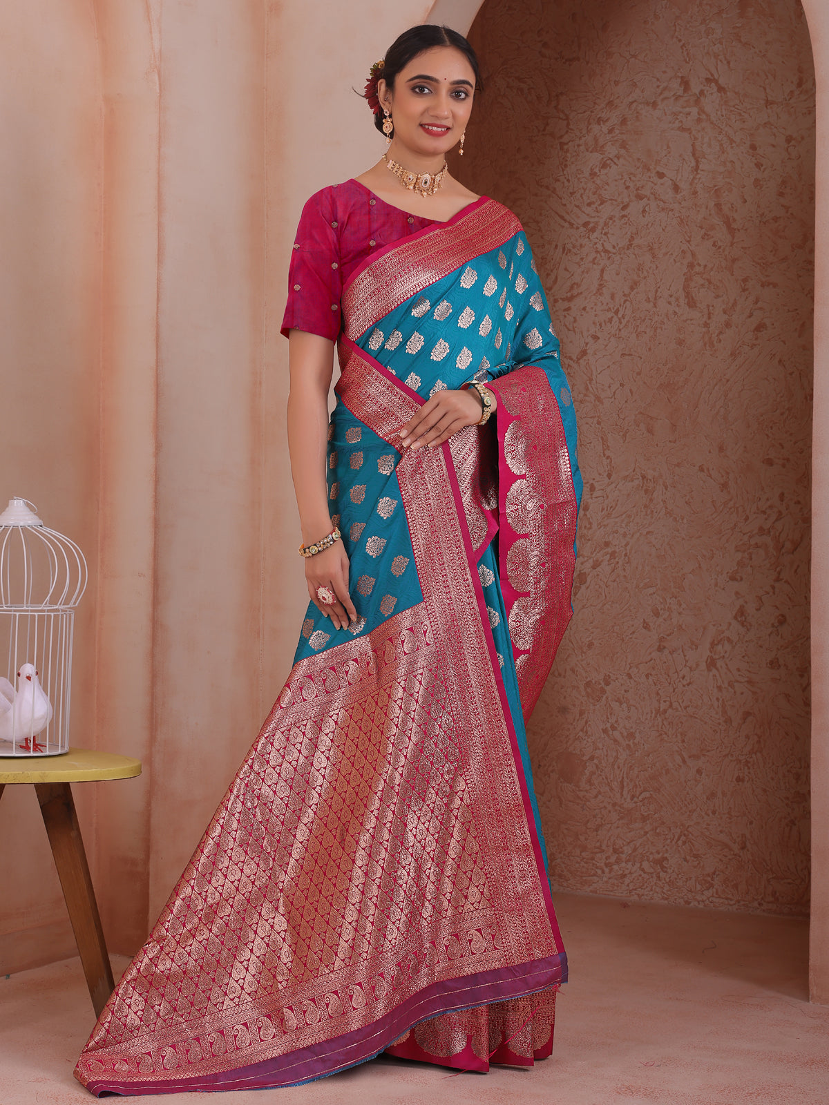 Teal Silk Blend Saree for Women – Elegant & Comfortable Ethnic Wear