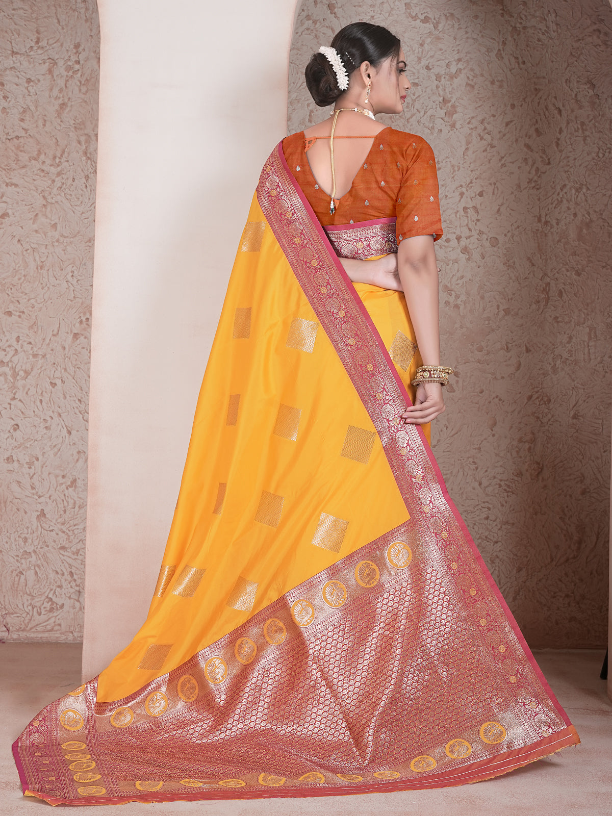 Mustard Art Silk Saree for Women – Elegant & Stylish Ethnic Wear