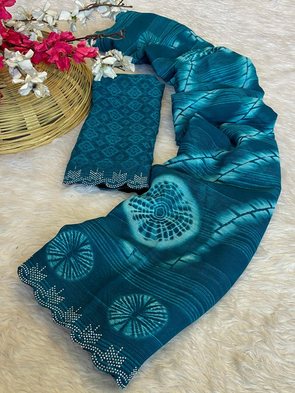 TRENDY NEW GEORGETTE PRISM  PRINTED TEAL SAREE