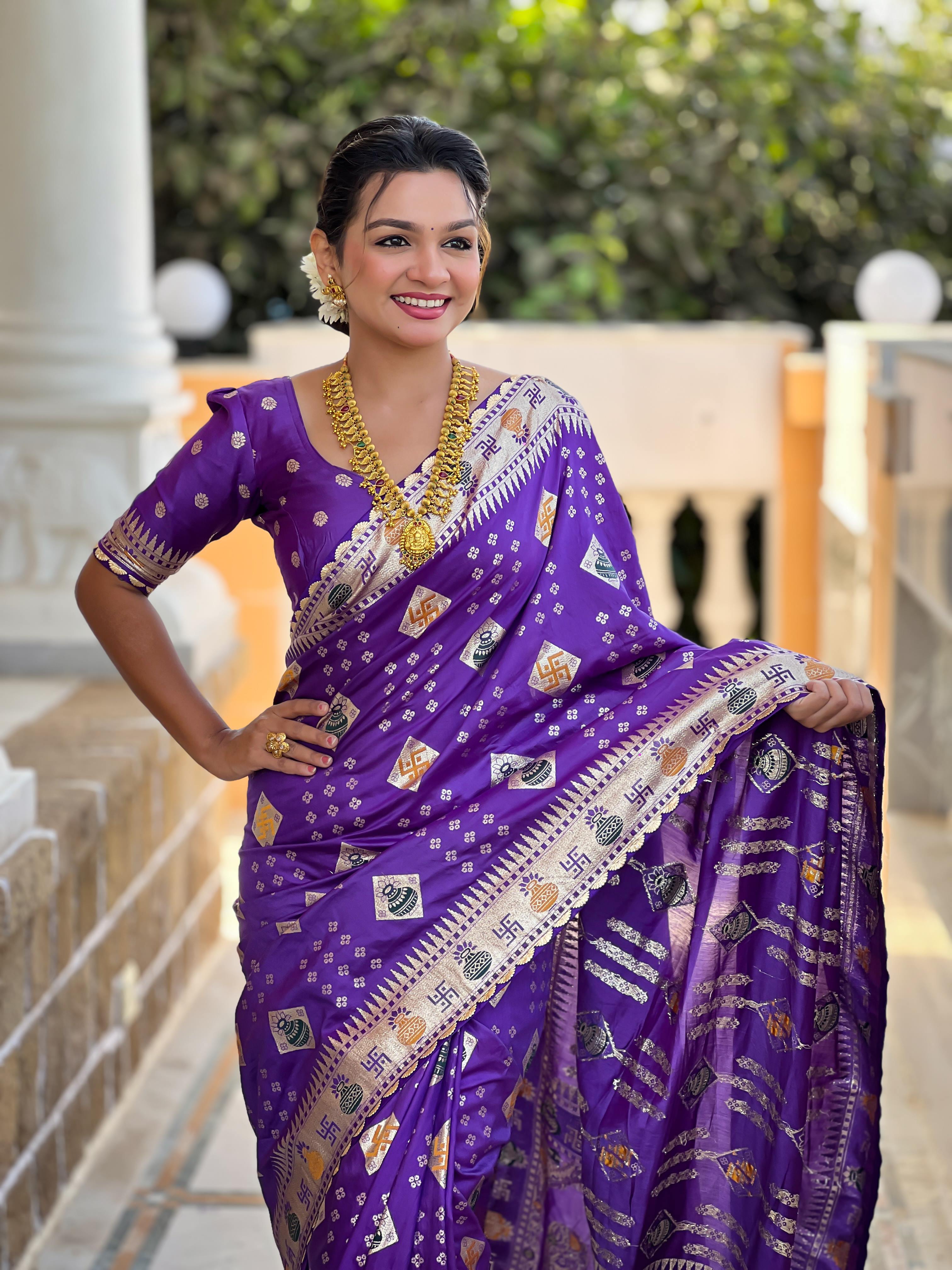 Purple Varni Fabrics Women Floral Dolla Silk Tassels and Latkans Saree comes With Matching Blouse