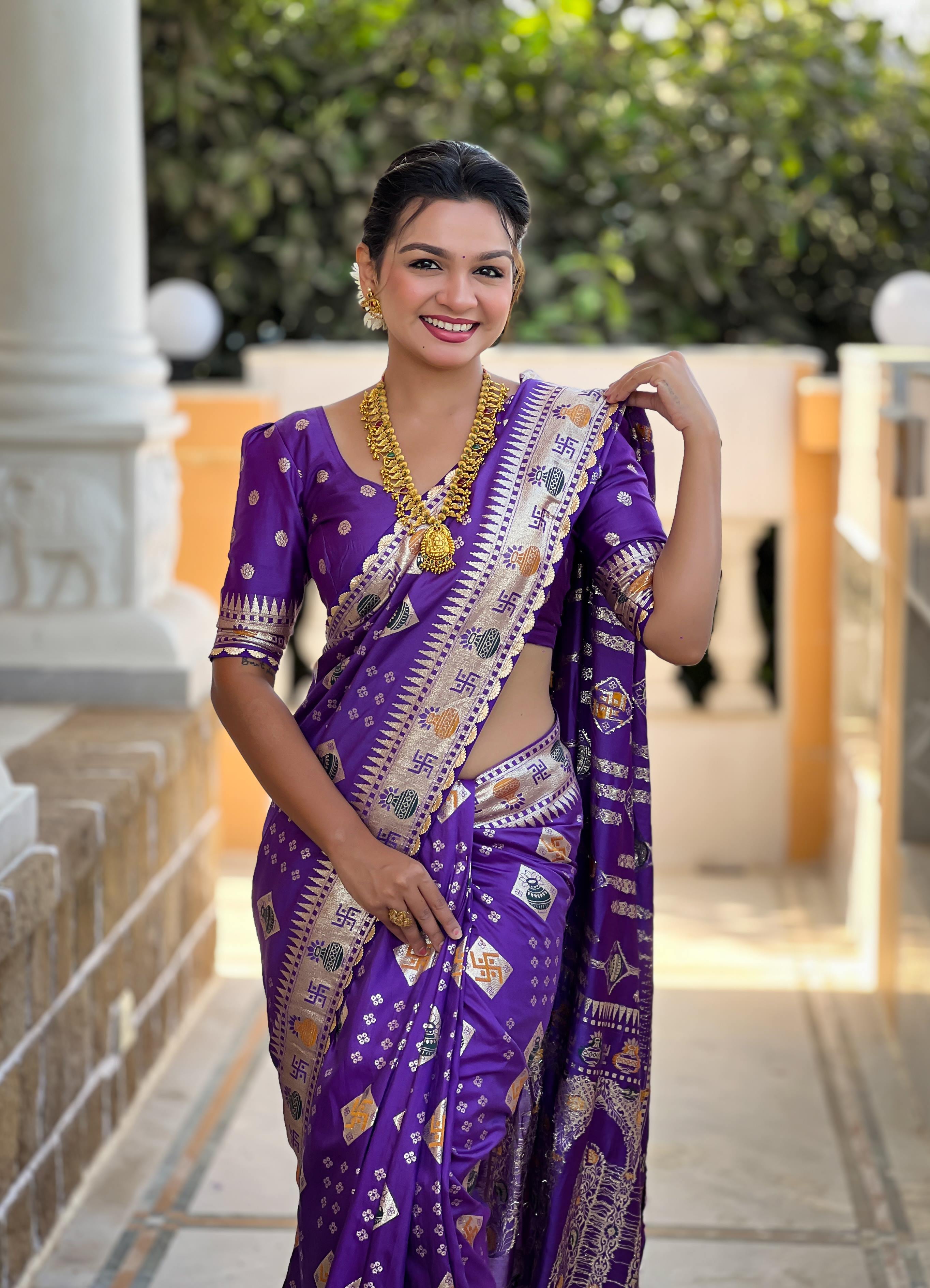 Purple Varni Fabrics Women Floral Dolla Silk Tassels and Latkans Saree comes With Matching Blouse