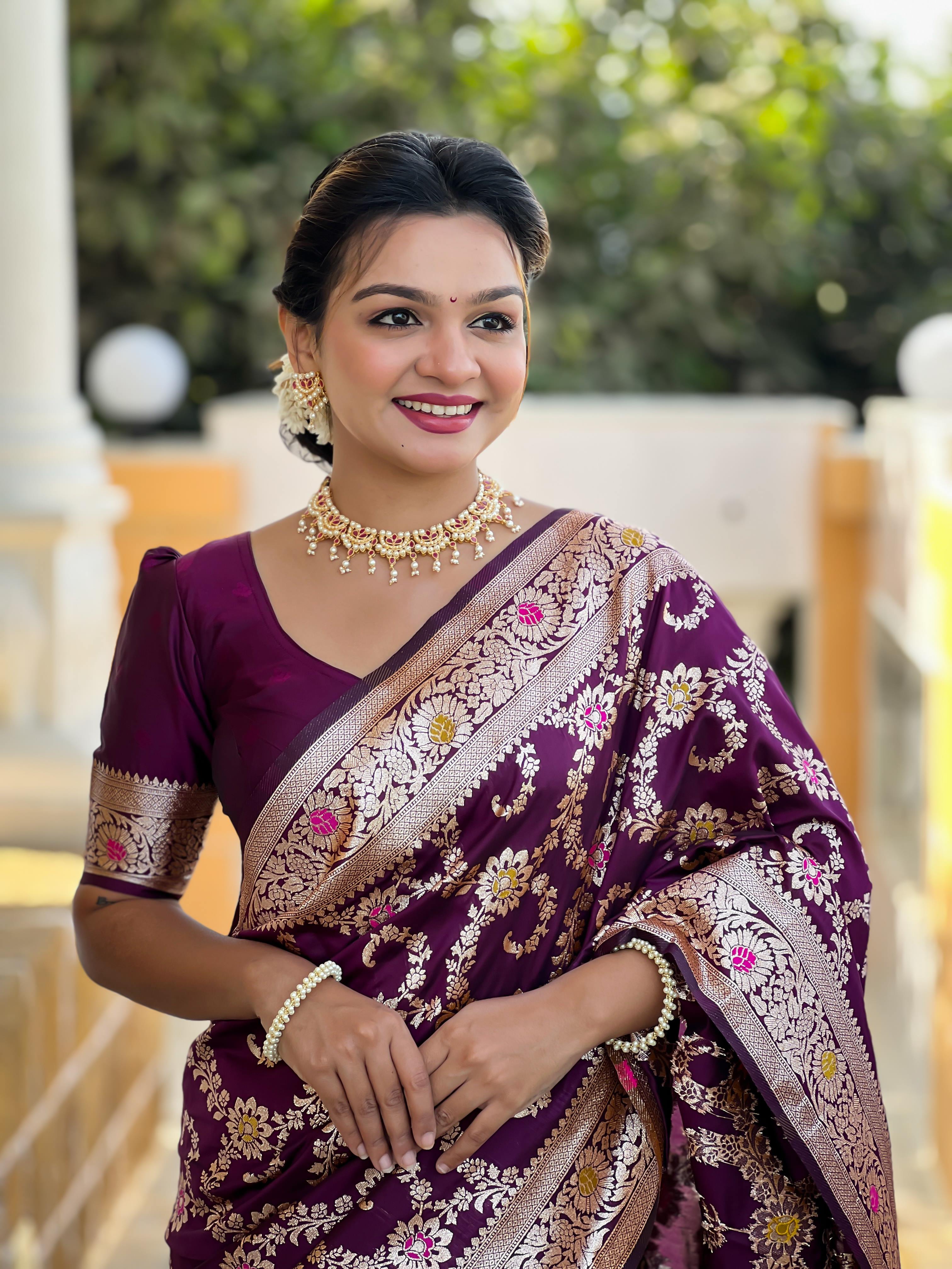 Wine Varni Fabrics Women Geometric Banarasi Silk Tassels and Latkans Saree comes With Matching Blouse