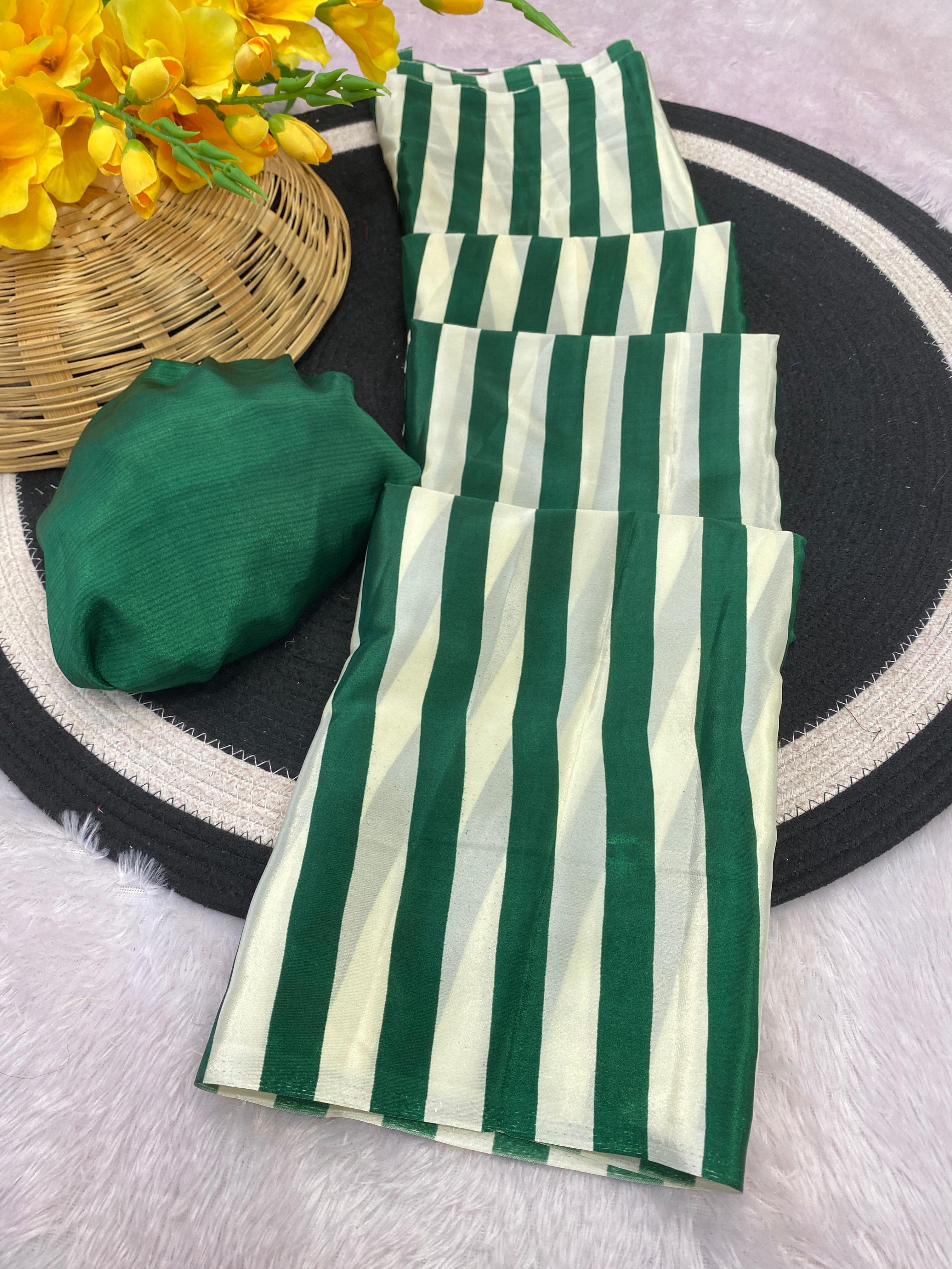 Latest Trendy Digital Printed Green  Cinnon Silk Saree with Blouse for Parties Functions Festival Regural wear Saree for Girls and Ladies