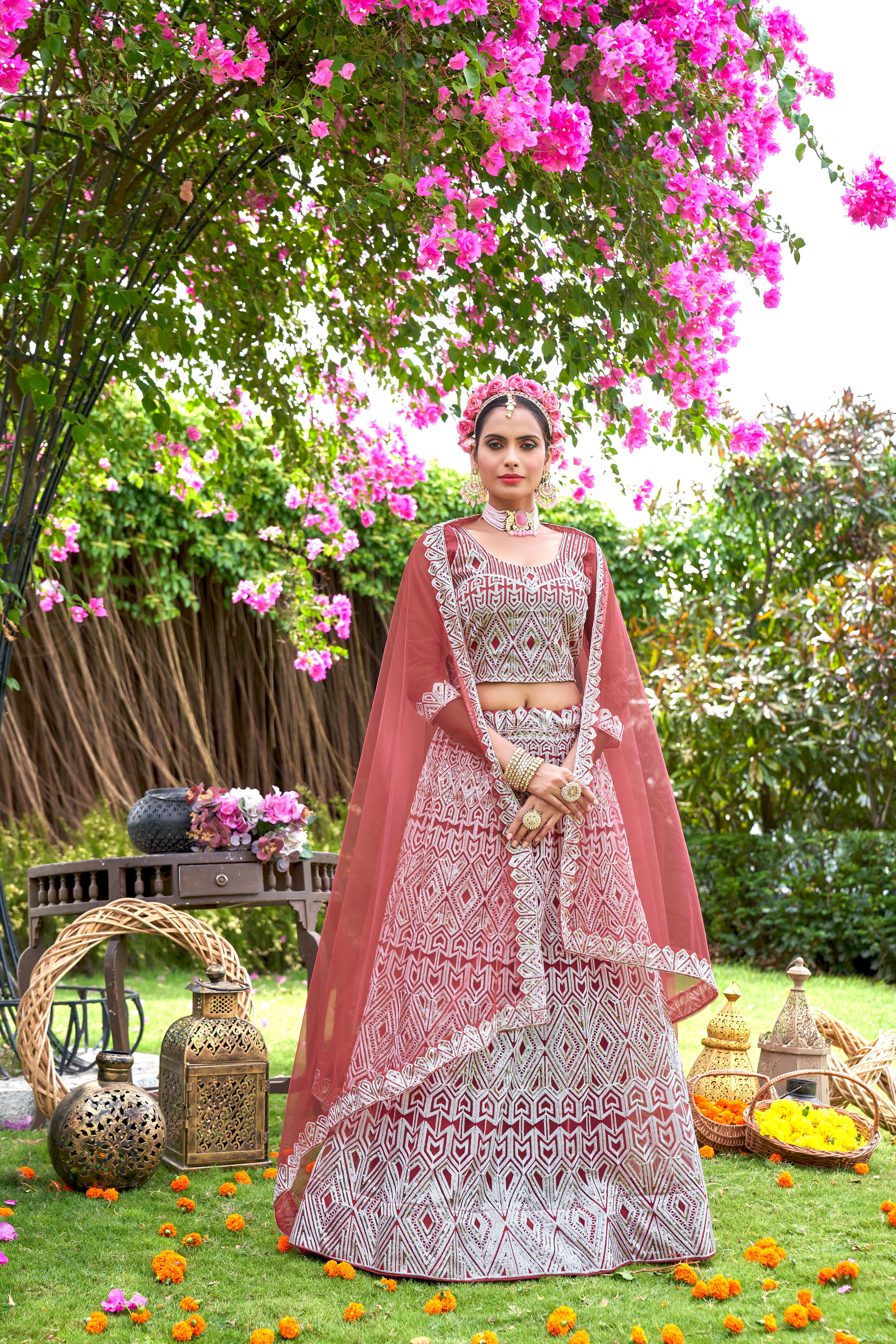 Women’s Gajri Net Lehenga Choli – Elegant Embroidered Ethnic Wear for Weddings & Parties Semi-Stitched