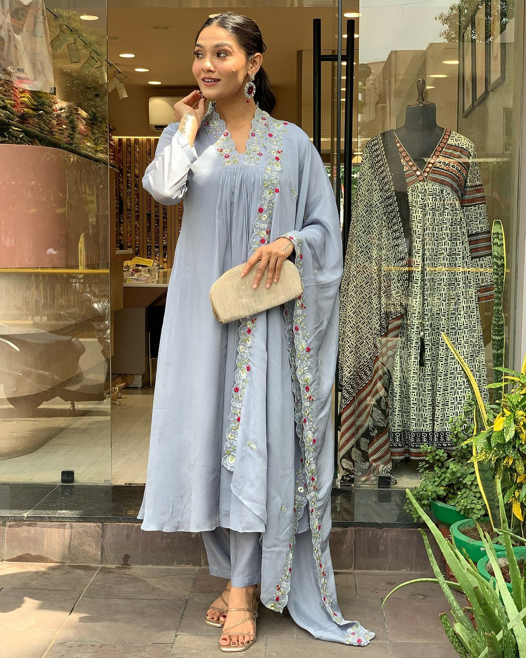 Women's Grey Viscose Chinnon Embroidered Kurta Set with Matching Chinnon Dupatta