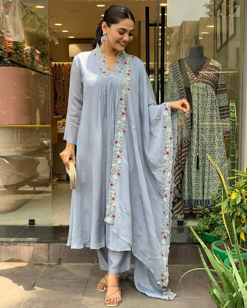 Women's Grey Viscose Chinnon Embroidered Kurta Set with Matching Chinnon Dupatta