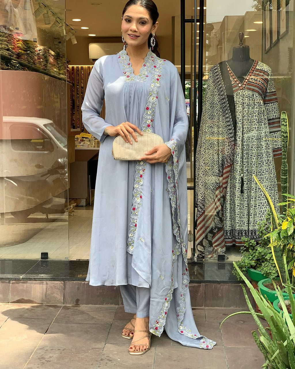 Women's Grey Viscose Chinnon Embroidered Kurta Set with Matching Chinnon Dupatta