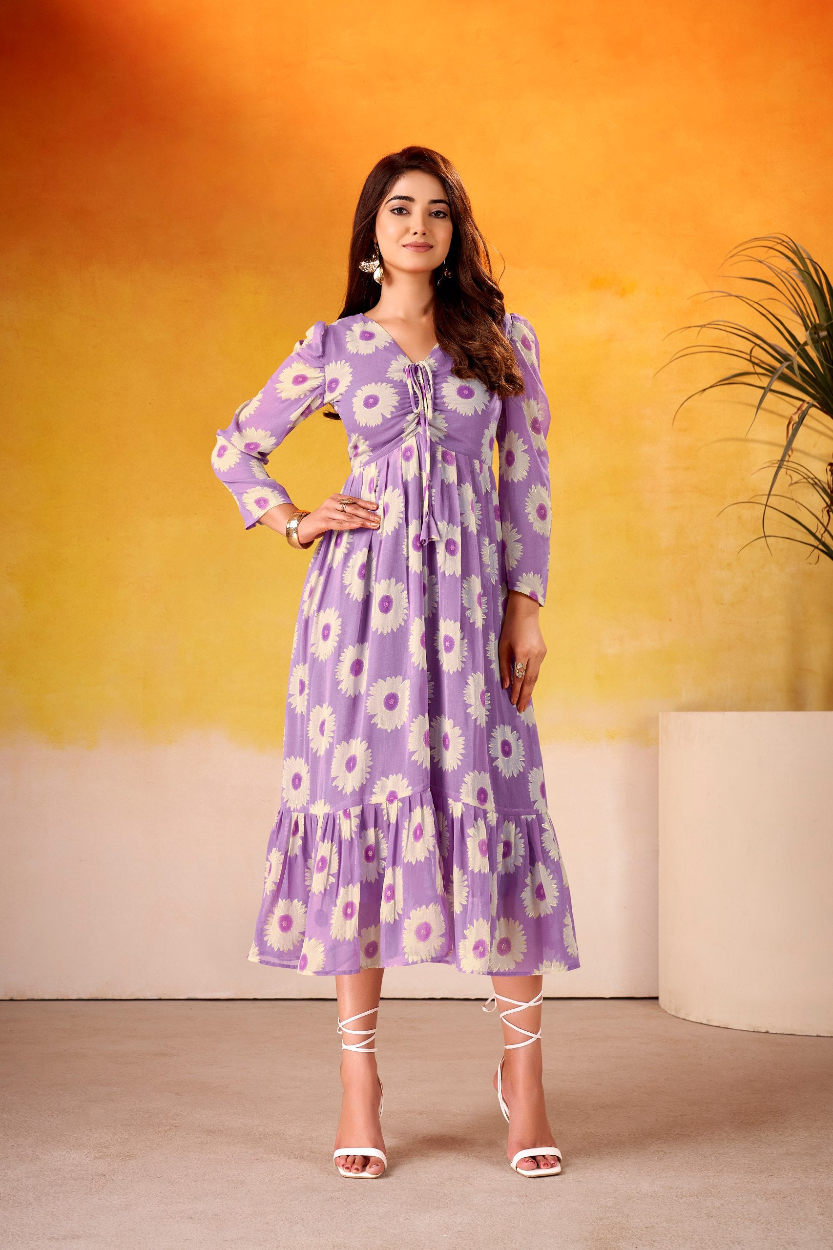 Soft, flowy & fabulously floral – this lilac frock is all you need to brighten your wardrobe!