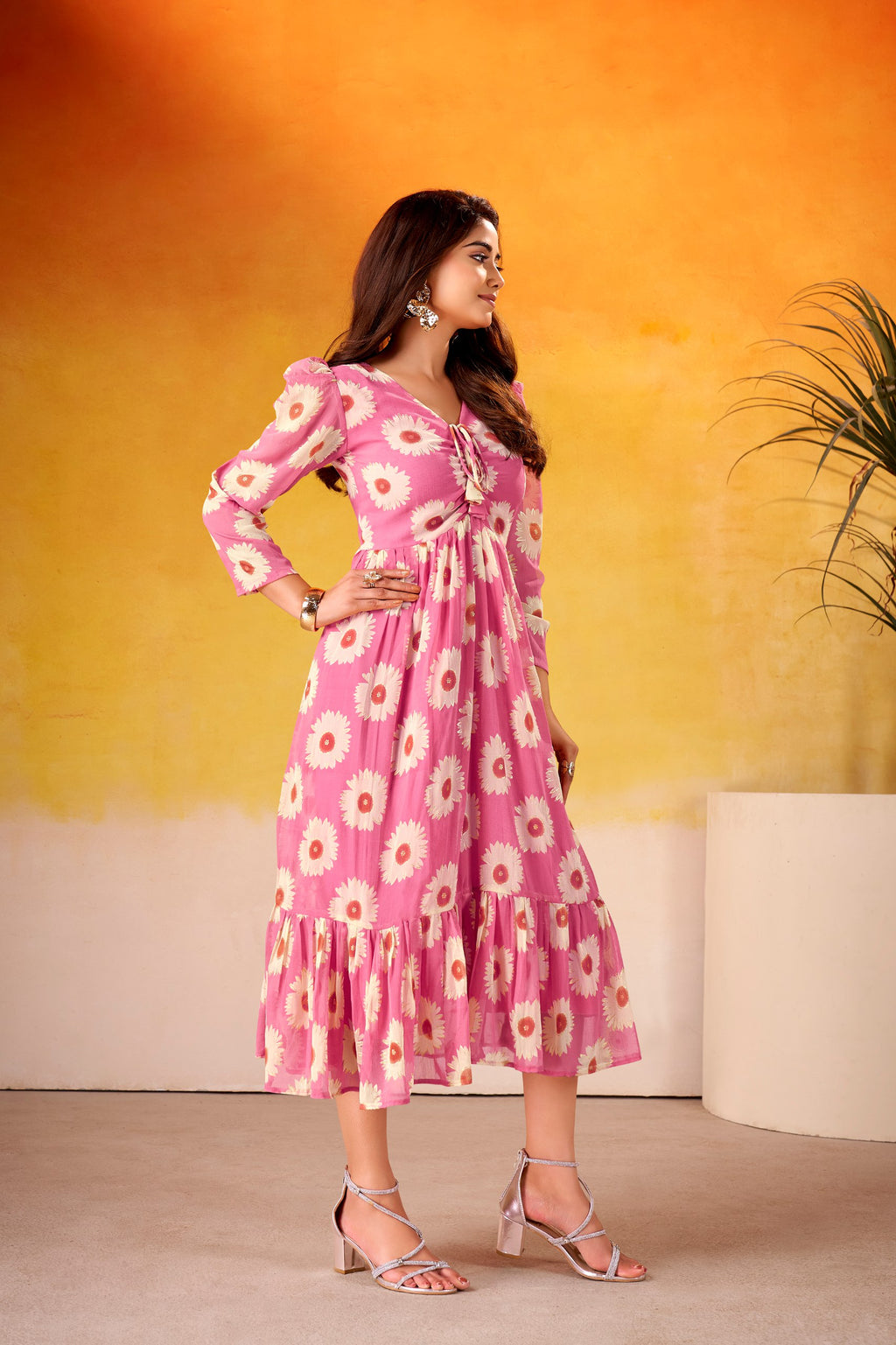 Soft, flowy & fabulously floral – this Pink frock is all you need to brighten your wardrobe!