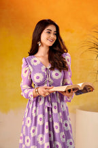 Soft, flowy & fabulously floral – this lilac frock is all you need to brighten your wardrobe!