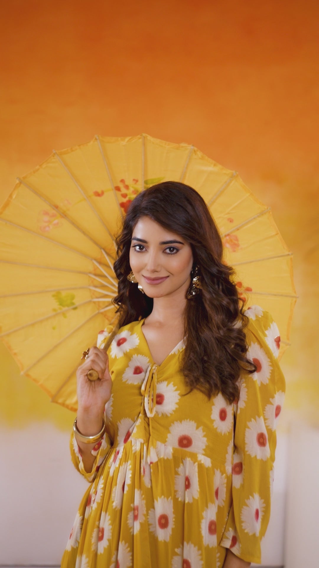 Soft, flowy & fabulously floral – this Yellow frock is all you need to brighten your wardrobe!